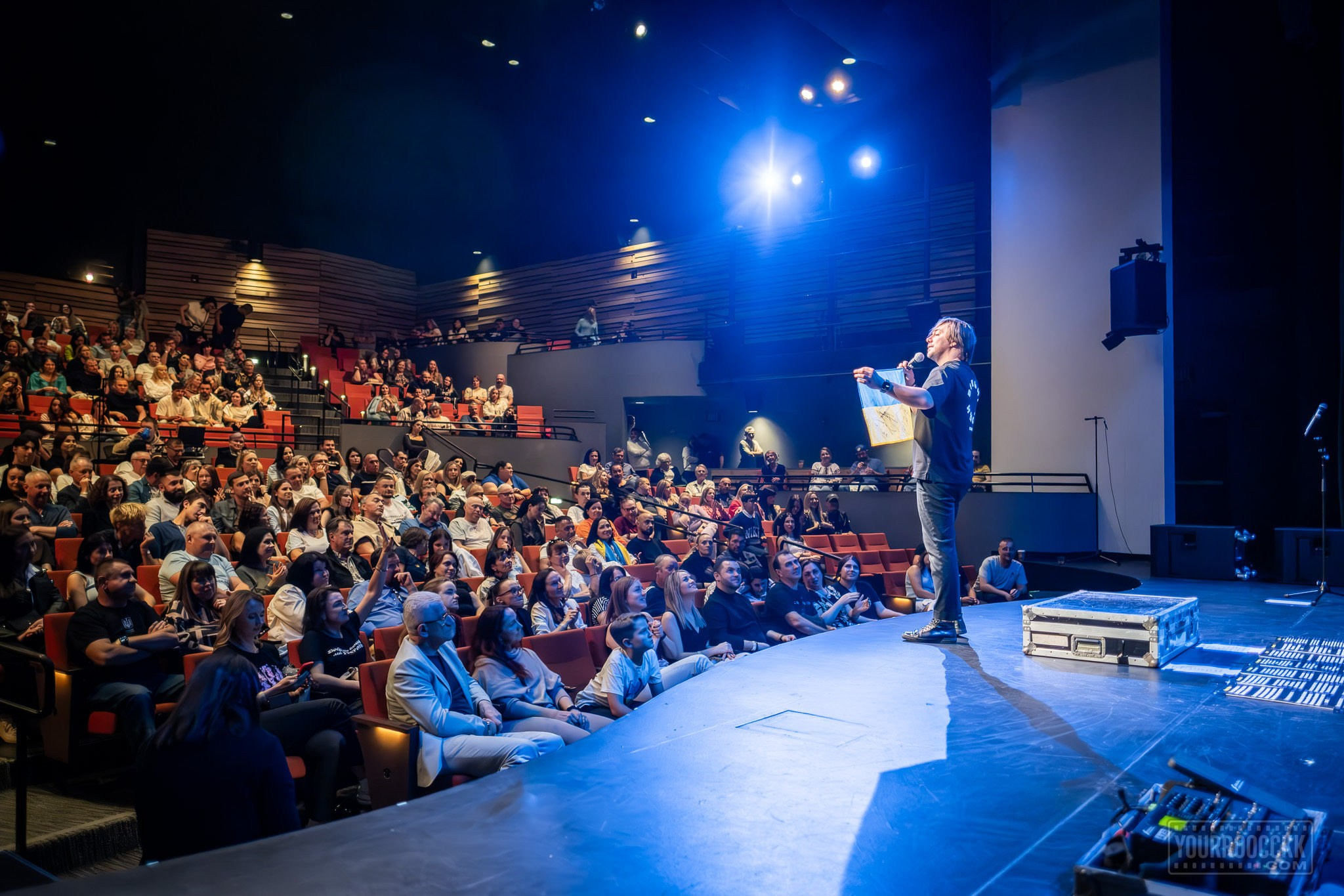 BEZ OBMEZHEN | SACRAMENTO. Reportage concert portrait photography in the San Francisco Bay Area