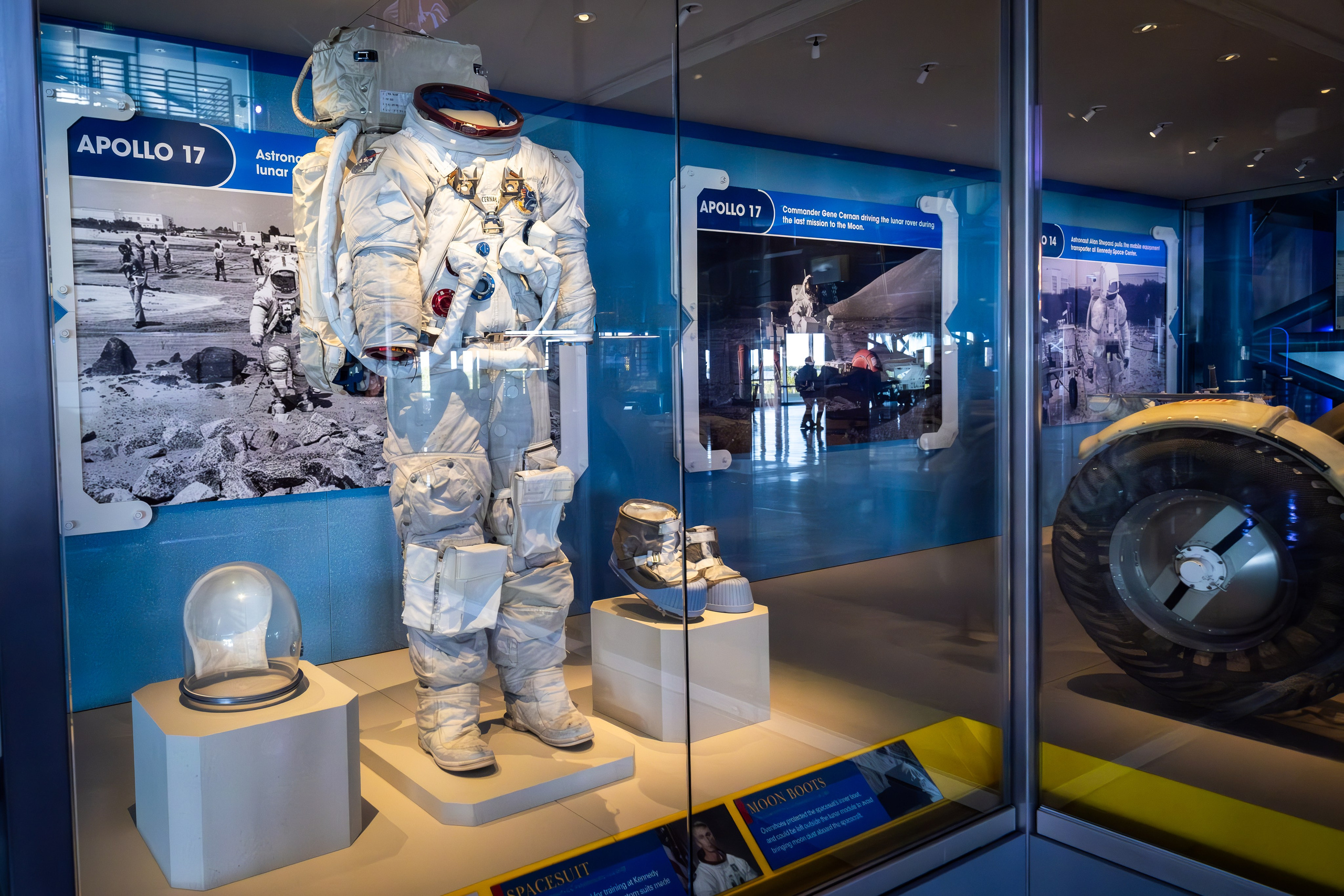 FLORIDA / CANAVERAL SPACE FORCE MUSEUM. Reportage concert portrait photography in the San Francisco Bay Area