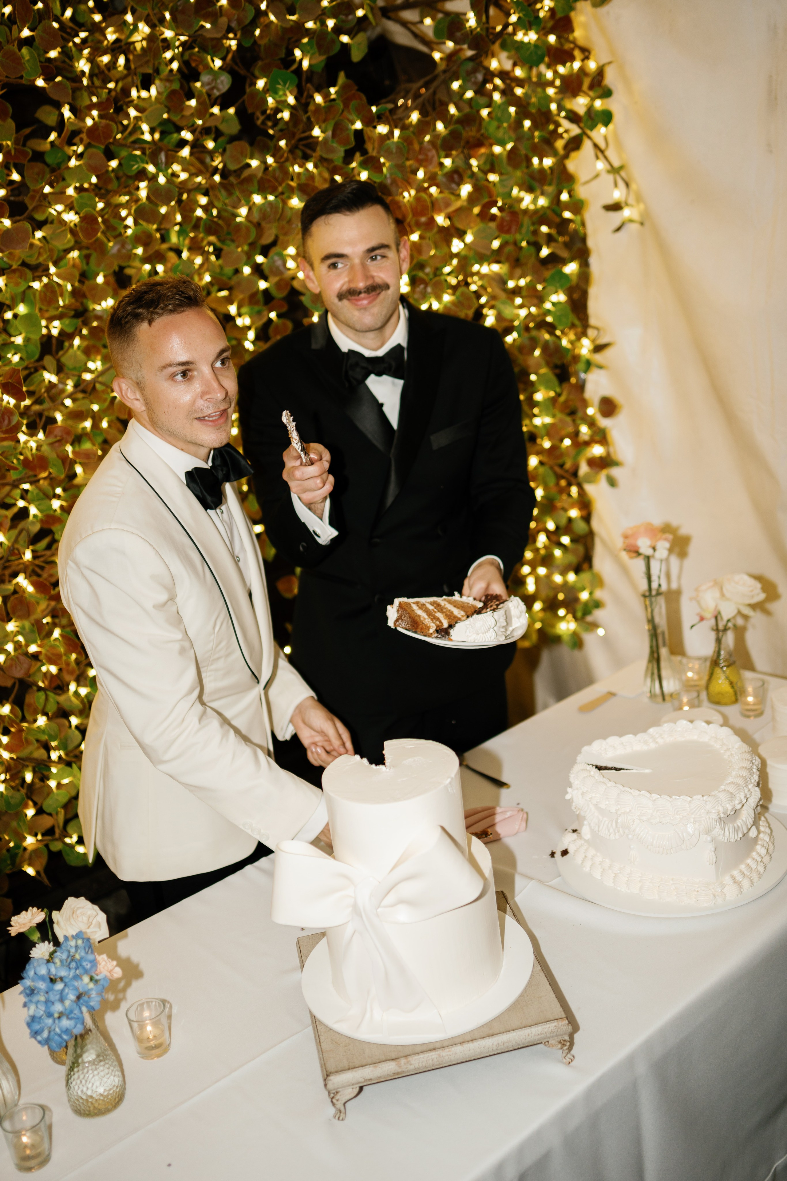 LGBT wedding photographer in California. Wedding Photography & Videography Team in California, Los Angeles, San Francisco, San Diego and Travel