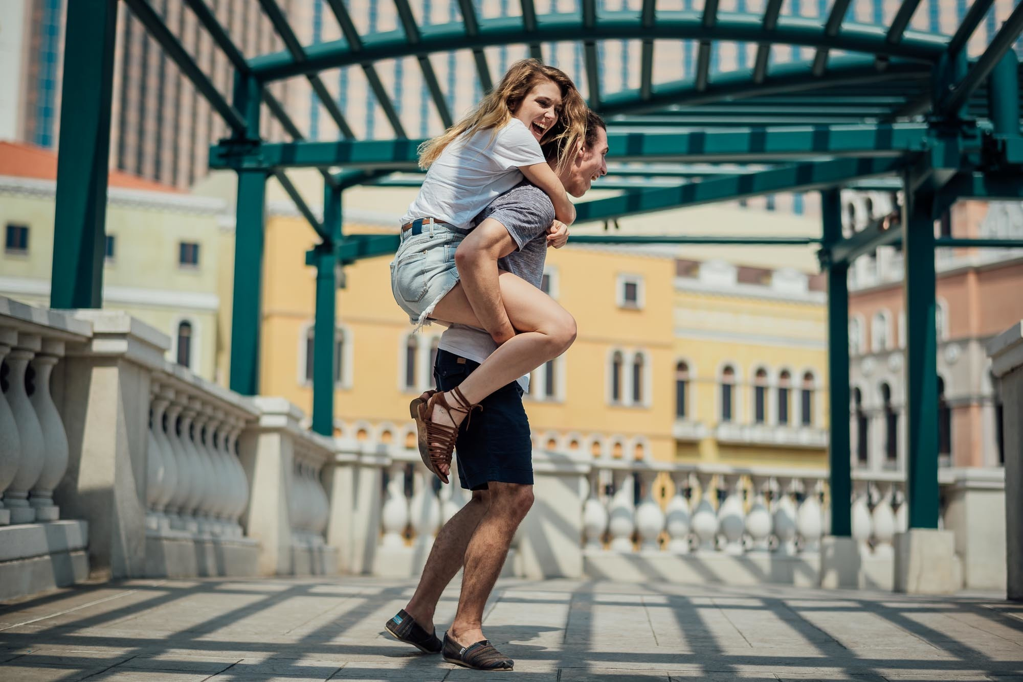 B+J| Фотосессия в миниатюрном Париже