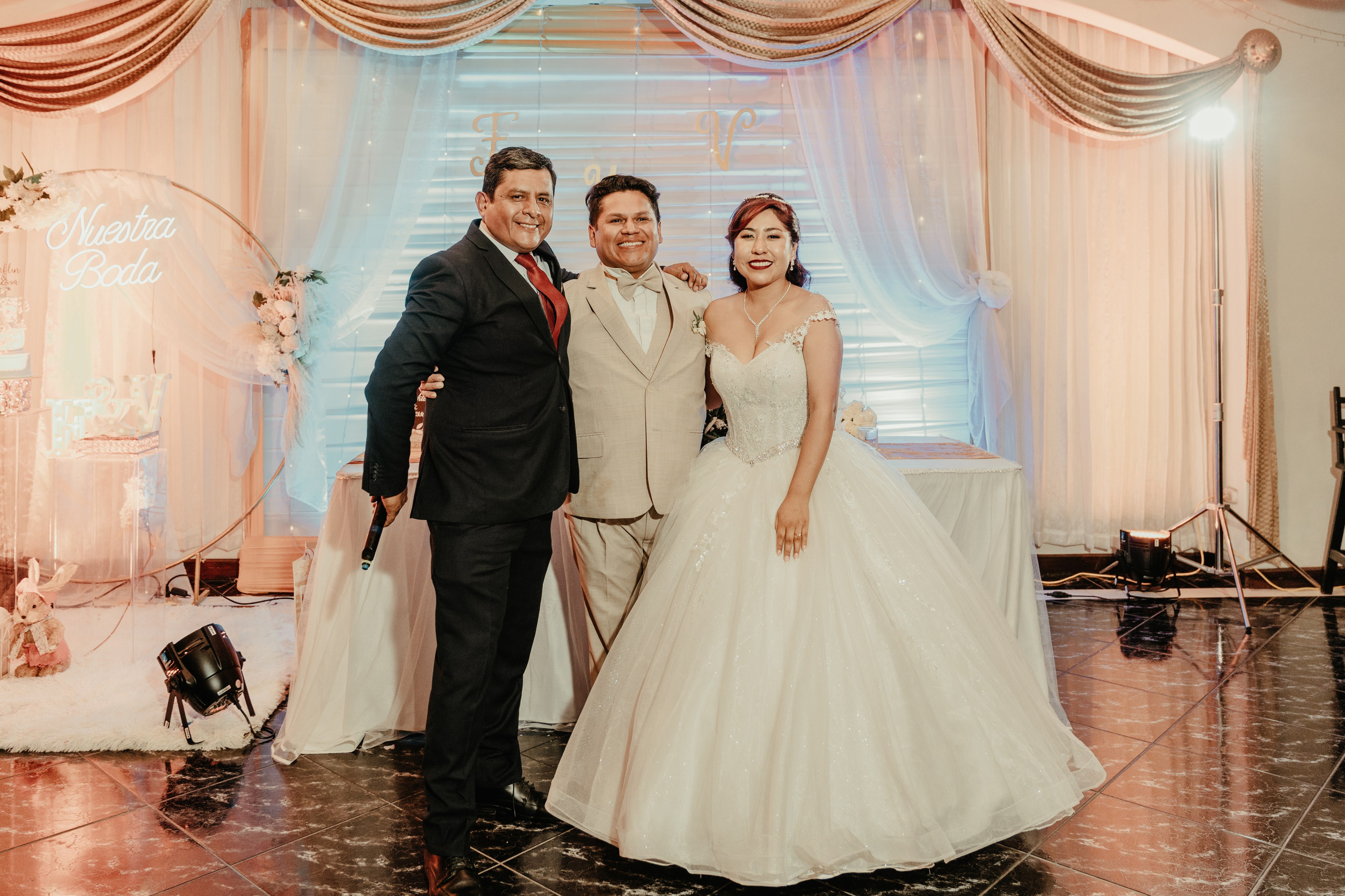 VANESSA + FRANKLIN BODA RELIGIOSA. Studio KVTA | Fotografía y Video de Bodas en Arequipa