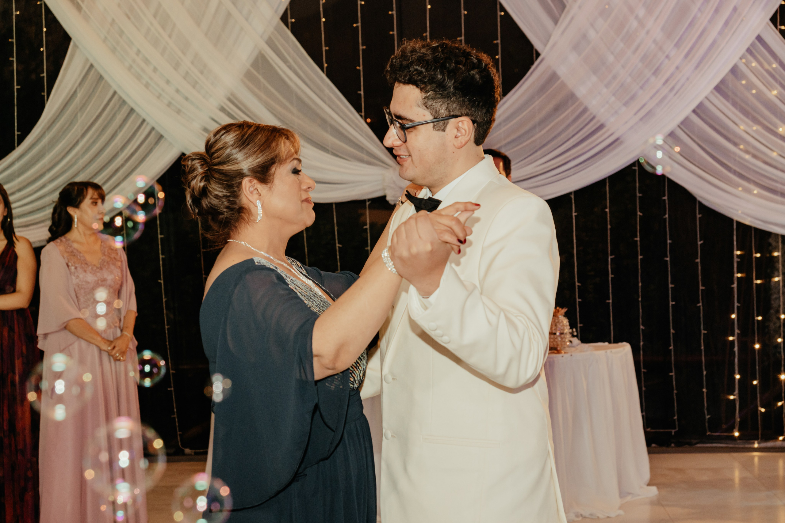 VANIA + LUIS BODA CIVIL. Studio KVTA | Fotografía y Video de Bodas en Arequipa