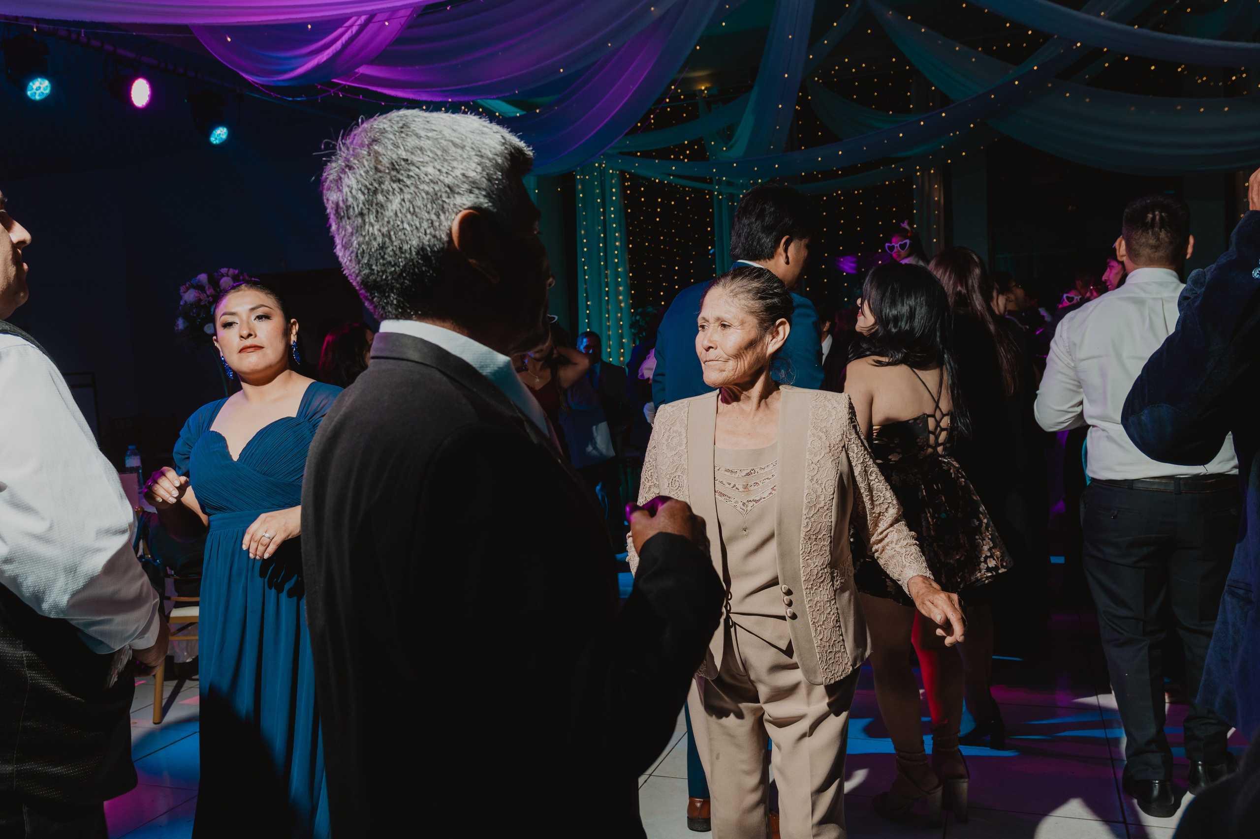 STEISY + EMMANUEL | BODA RELIGIOSA. Studio KVTA | Fotografía y Video de Bodas en Arequipa