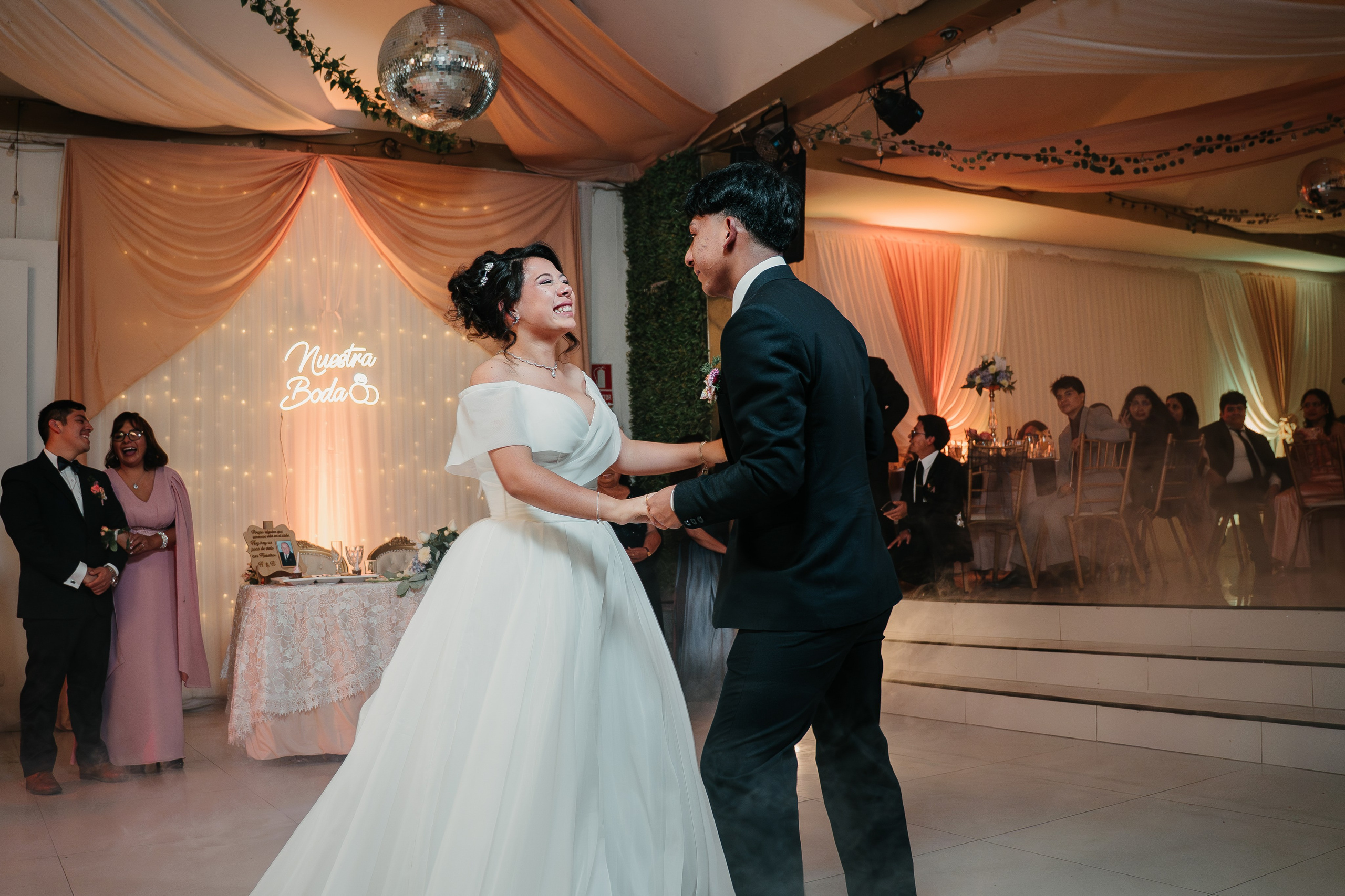 ALEJANDRA + RODRIGO BODA RELIGIOSA. Studio KVTA | Fotografía y Video de Bodas en Arequipa
