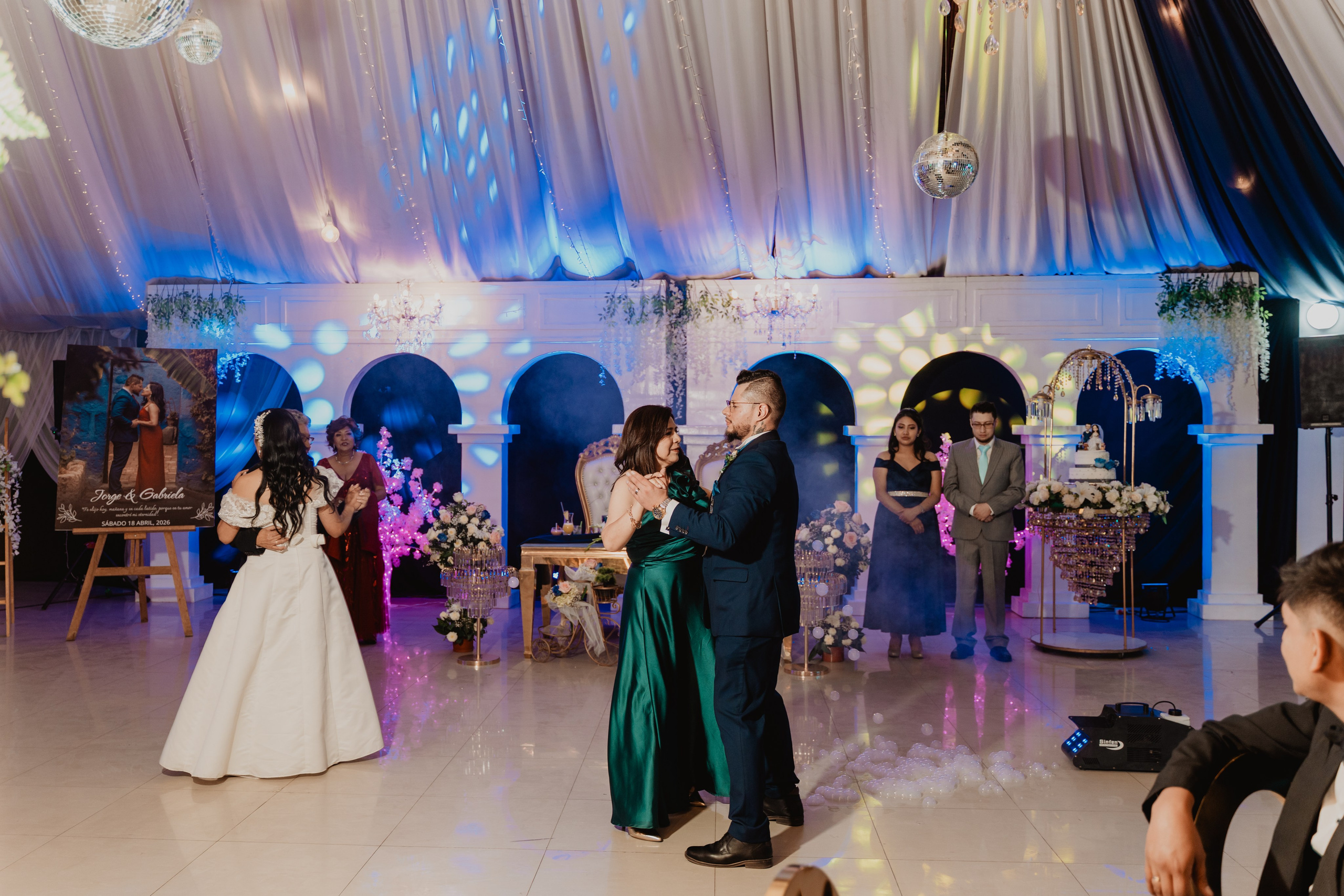 GABRIELA + JORGE | BODA CIVIL RELIGIOSA. Studio KVTA | Fotografía y Video de Bodas en Arequipa