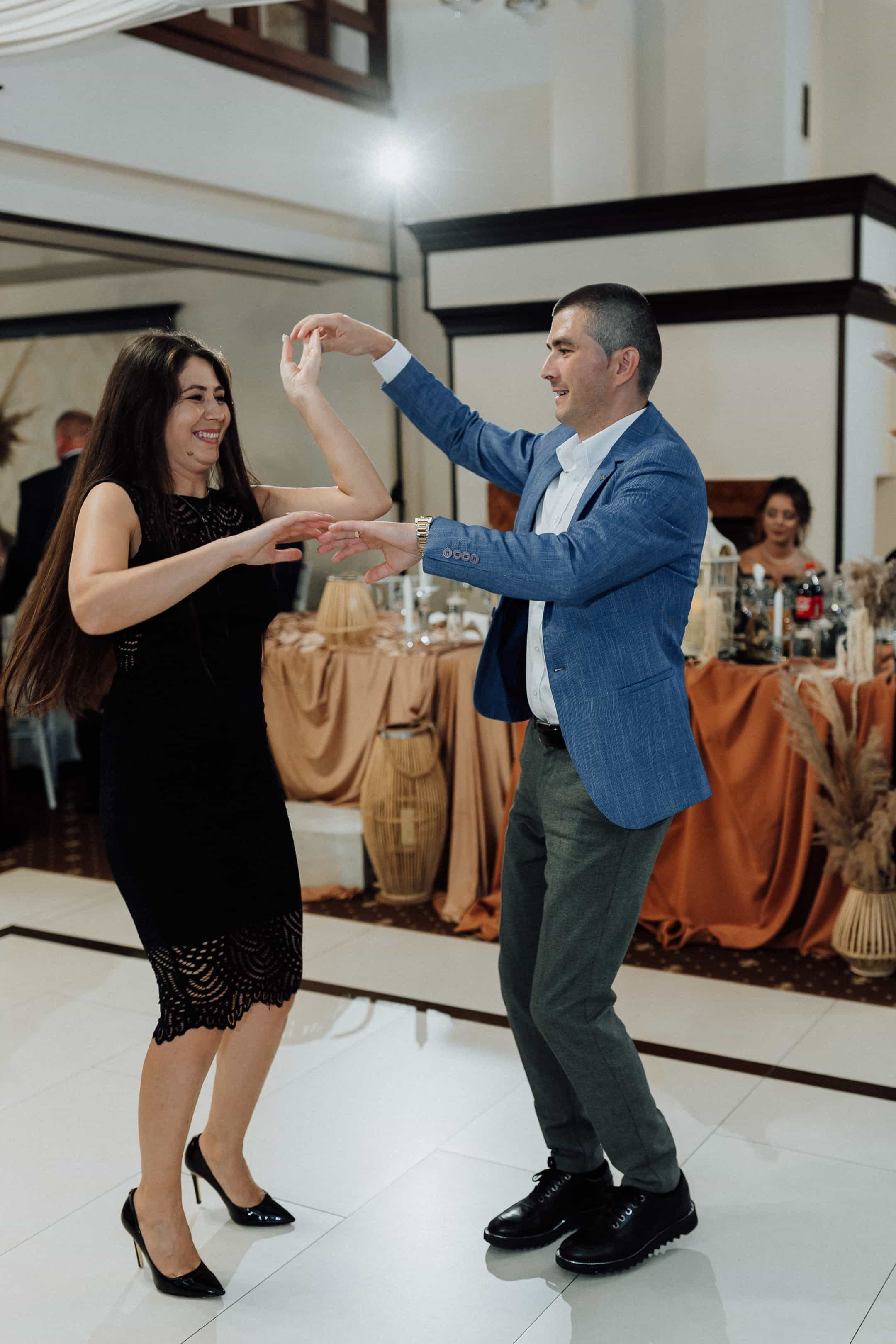 Stefanel & Elena. MovieFrames.ro