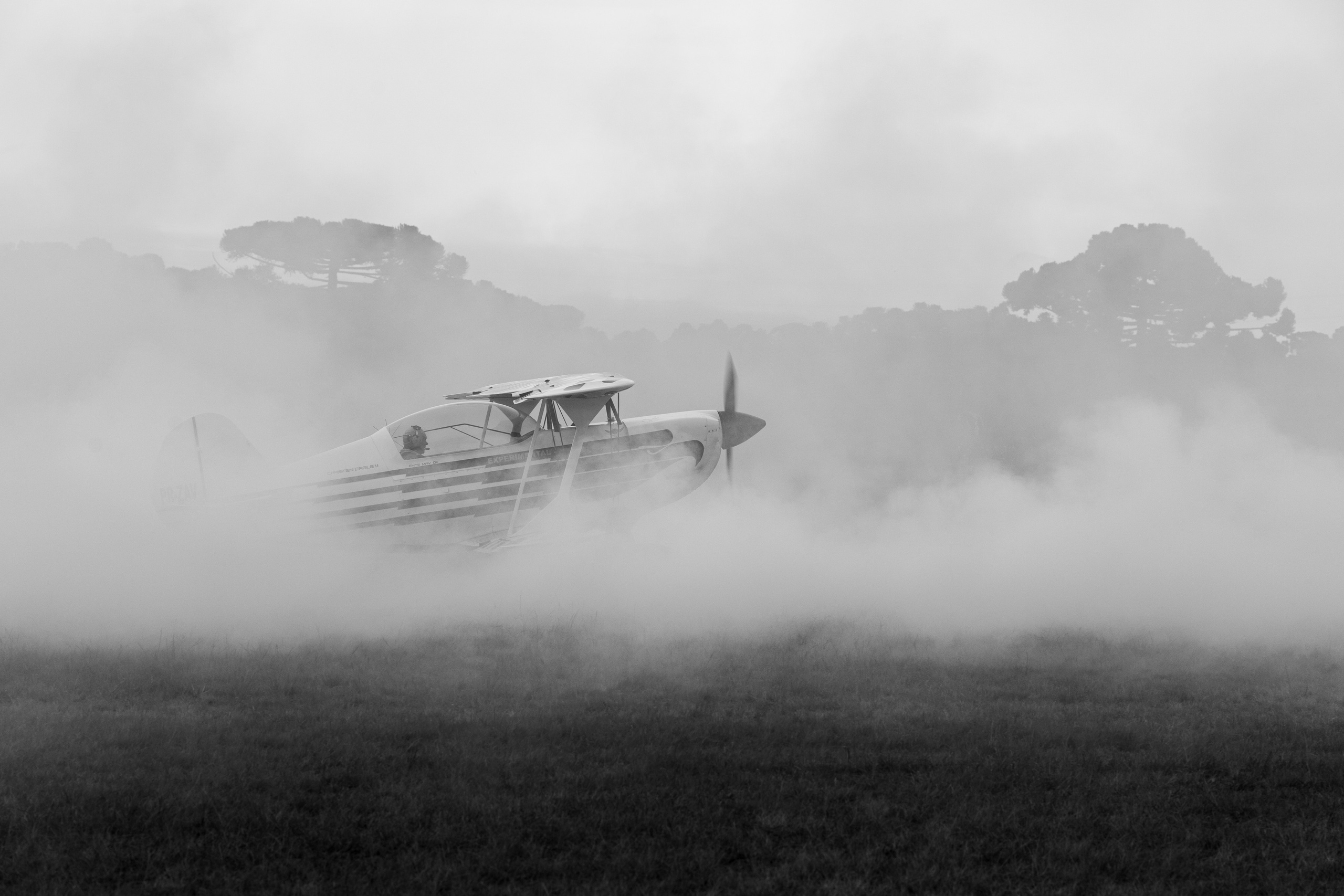 Silêncios em Cinza. Roberto Costa Curta — Fotografo
