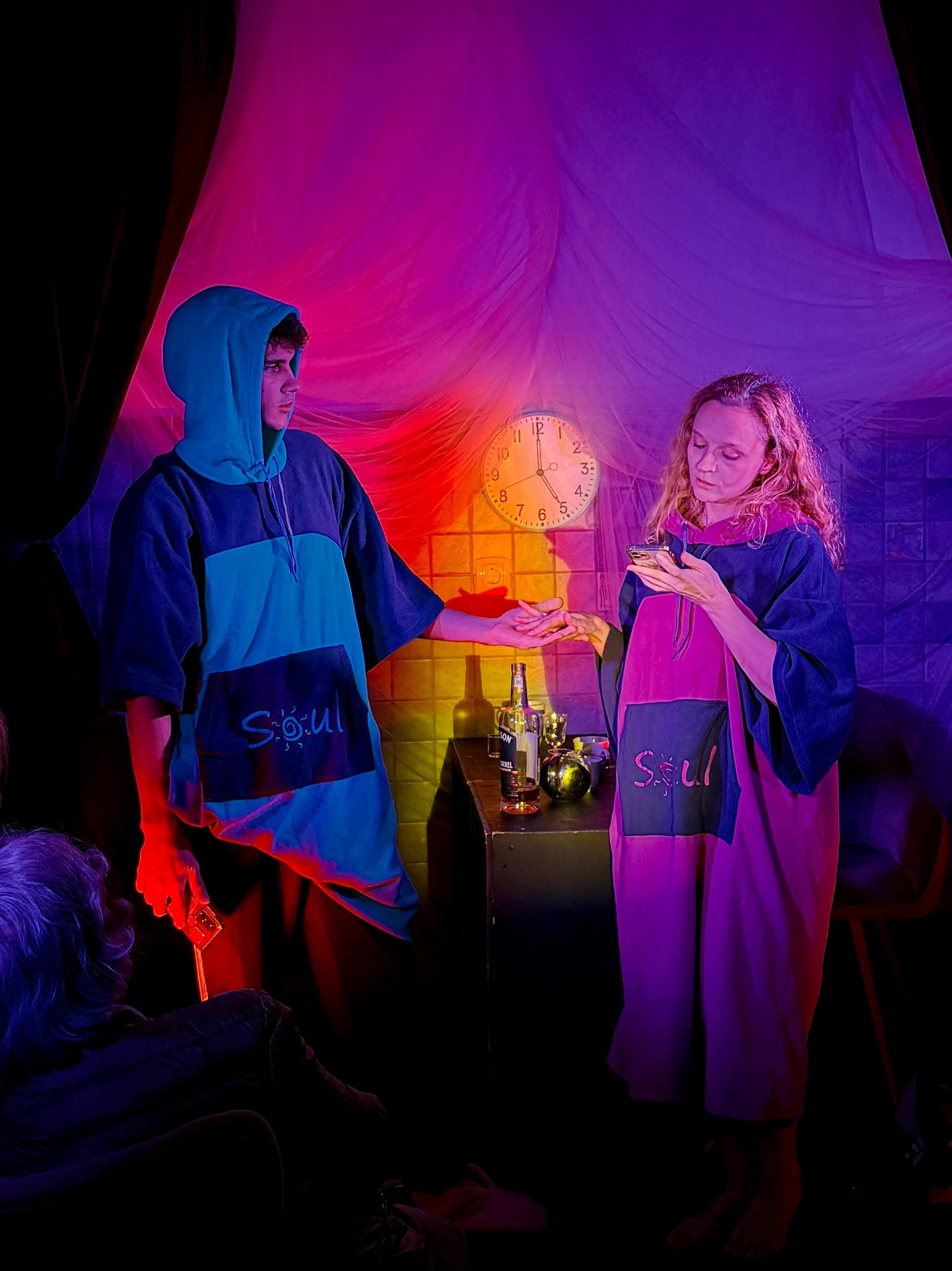 Фоторепортаж вистави у Будві. Портретний фотограф Альона Новгородцева