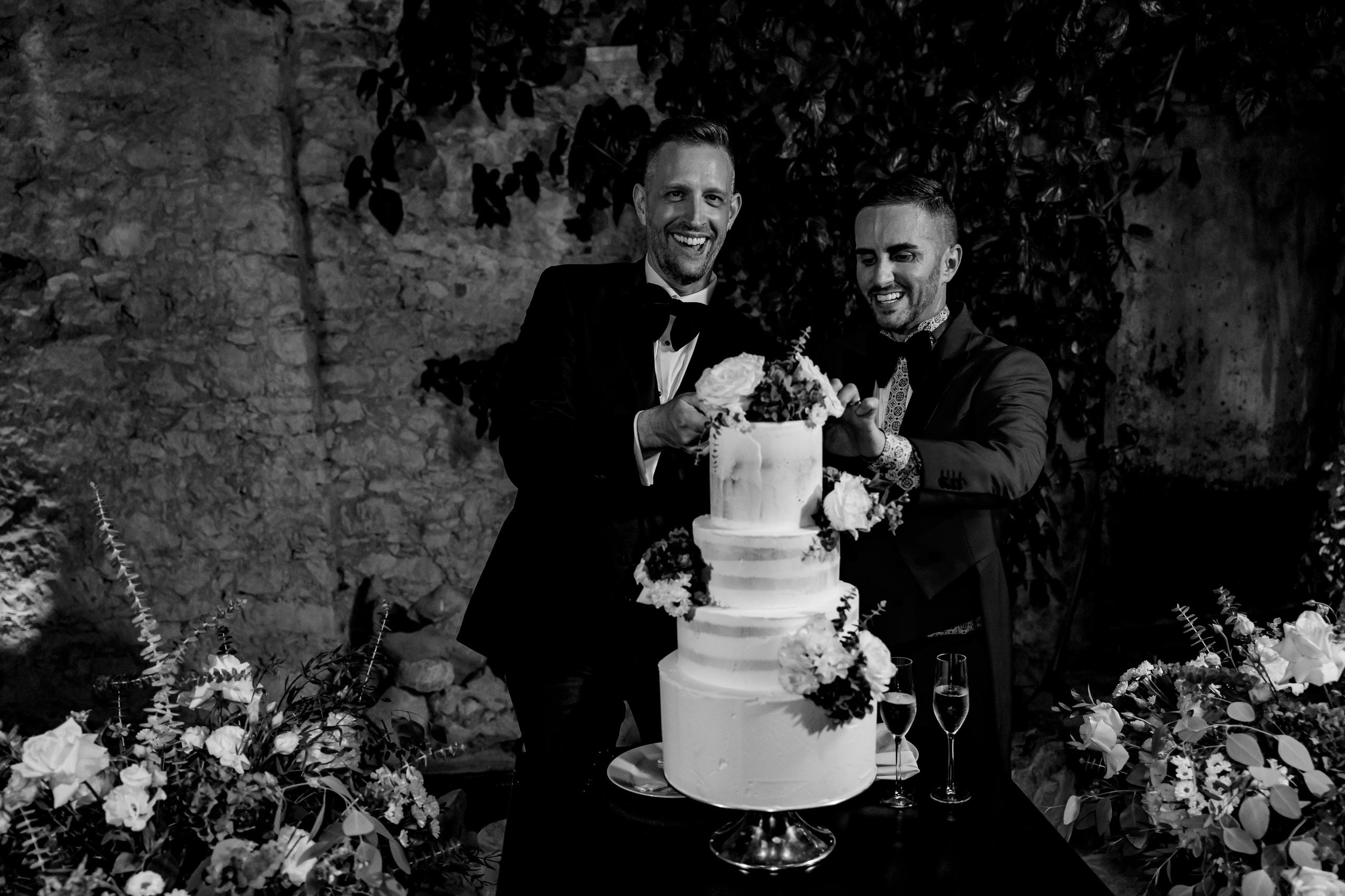 Forte da Cruz Gay Wedding in Portugal | Cy & Braulio. Lisbon Wedding Photographer | Timeless Documentary Wedding Photography