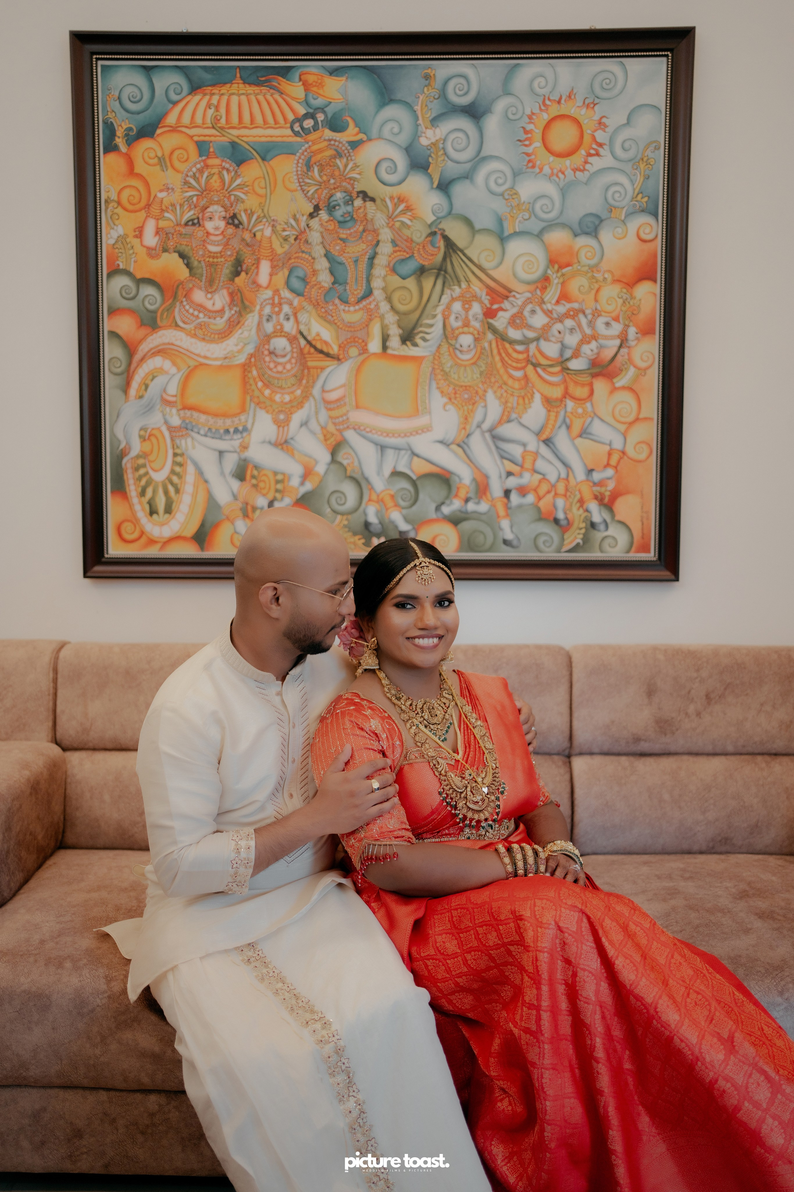 Traditional Kerala Hindu Wedding Ft. Anusree & Vishnu. Fine art Wedding Photographers in India & Canada