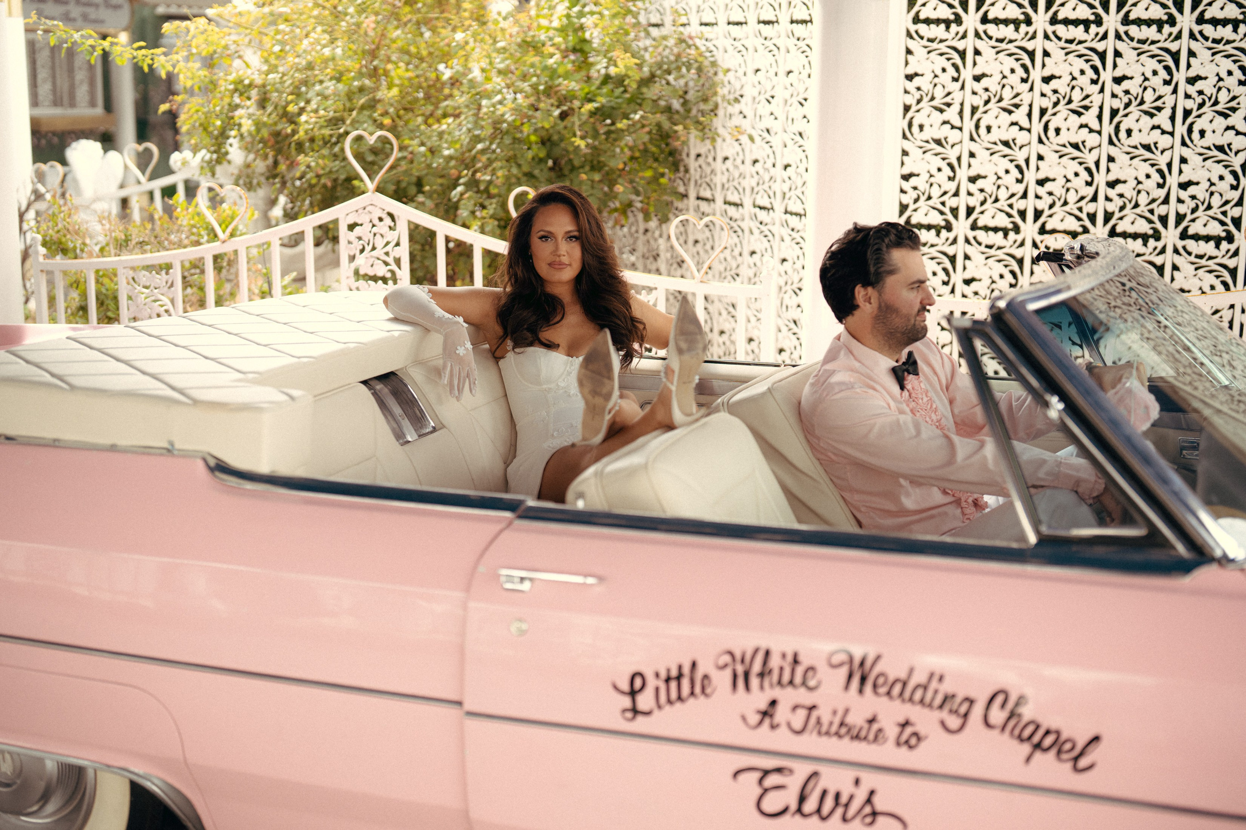 Arlene&Jordan. Wedding & elopement photographer Viktoriya Kravtsov. Las Vegas