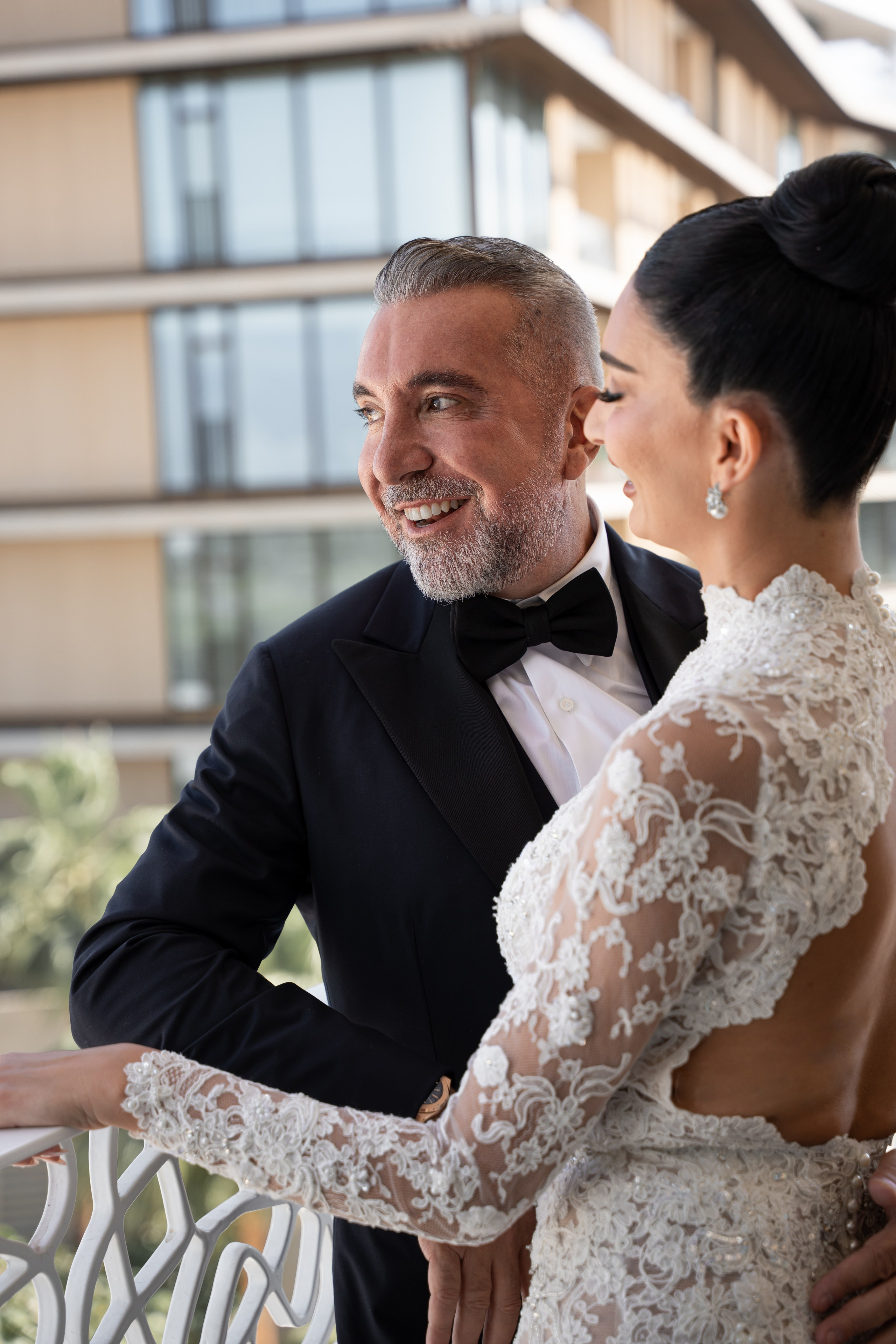 WEDDING. Photo and video production. Editing & retouching services. Training