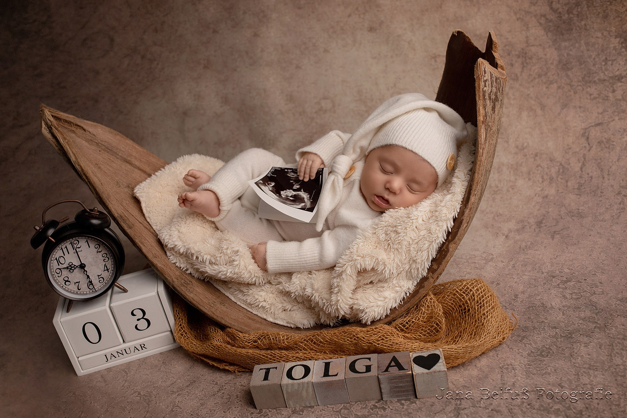 Neugeborenenshooting Weißenhorn, Neugeborenenshooting Ulm, Babyfotograf Ulm, Babyfotograf Senden, Babyfotograf Neu-Ulm, Jana Beifuß Fotografie, Familienfotos, Liebe, Geduld, Neugeborenenfotos weissenhorn, Pfaffenhofen a. d. Roth, 