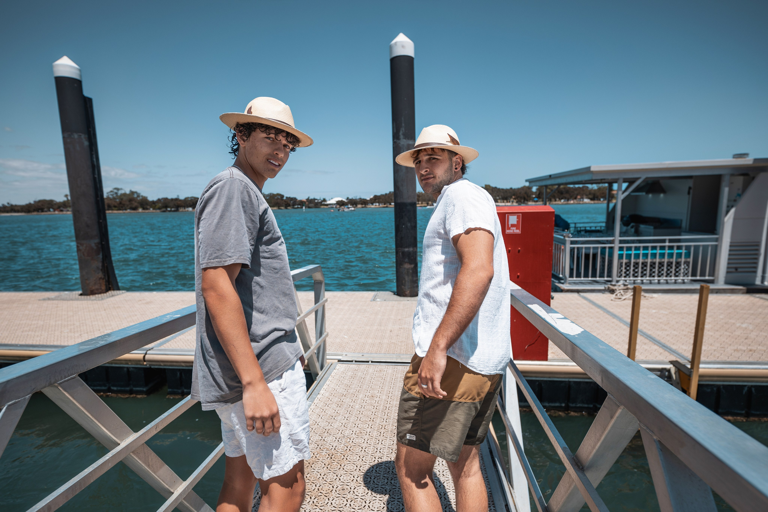Green Duck Society — House Boats Mandura (Hats photoshoot)