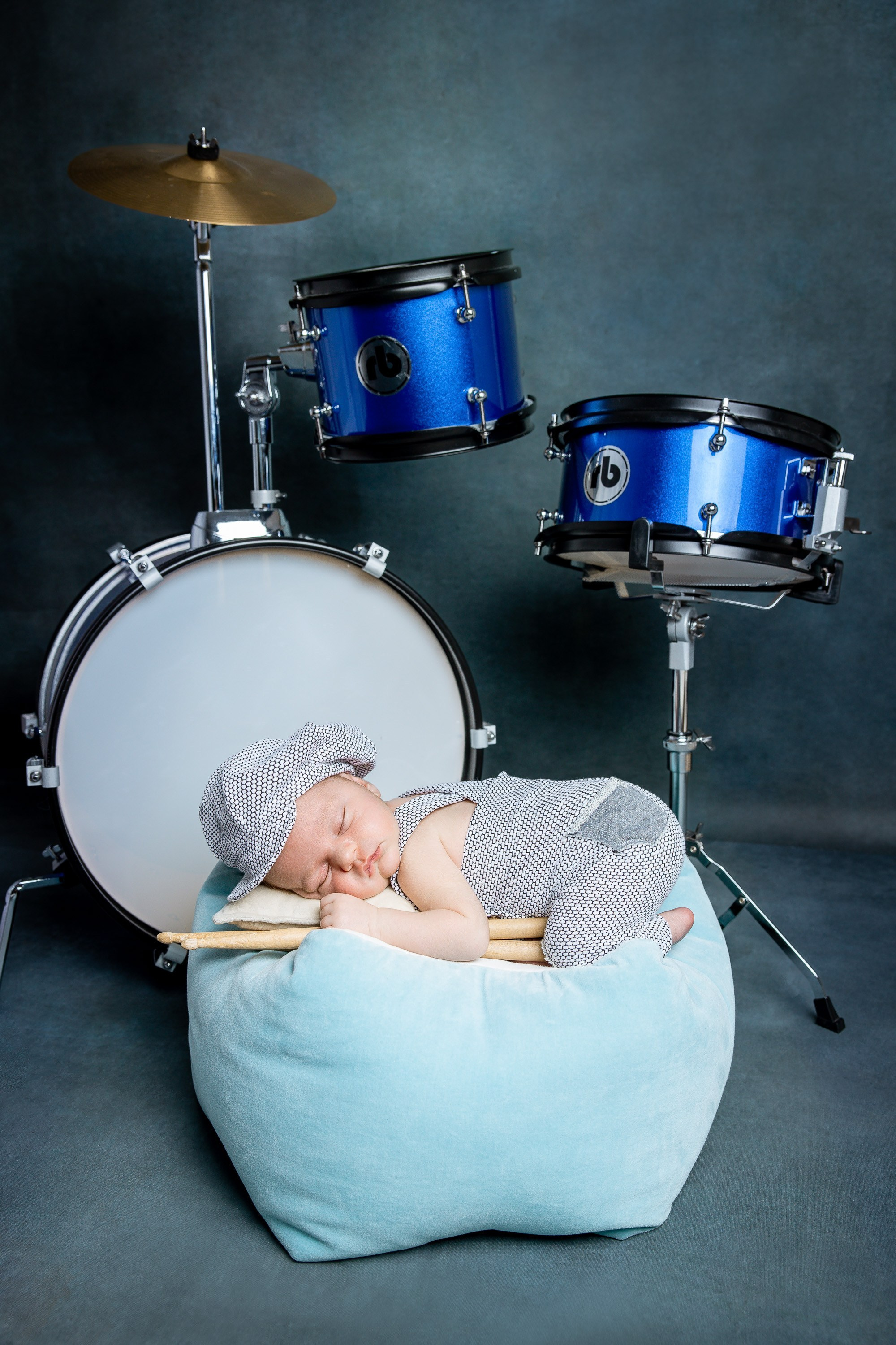 I am a portrait photographer, creating portraits at all stages of your life! Welcome to my studio place in Westmount n Westmount, Quebec