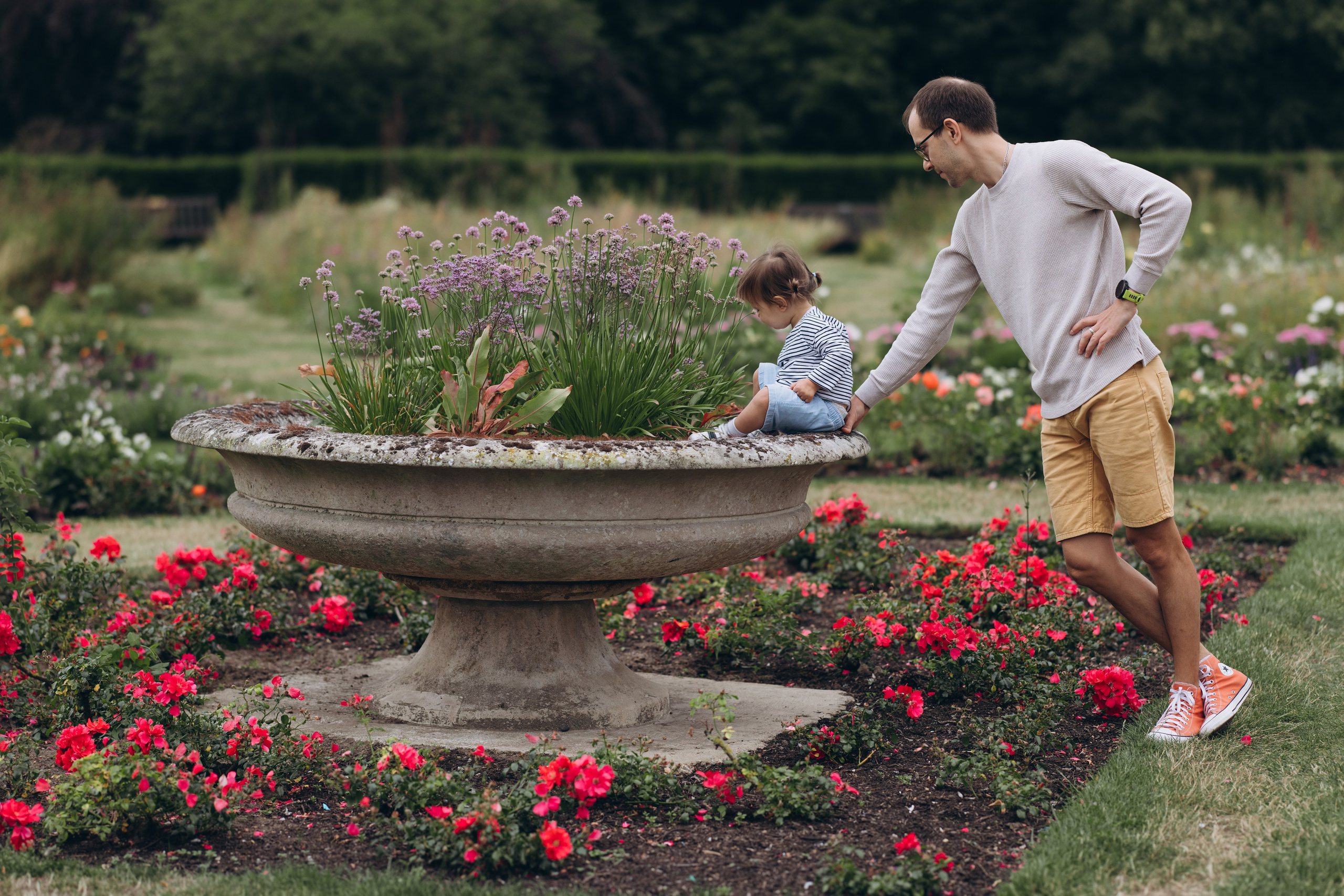 Milena with parents (Greenwich Park). Anastasia Klink, Photographer in London