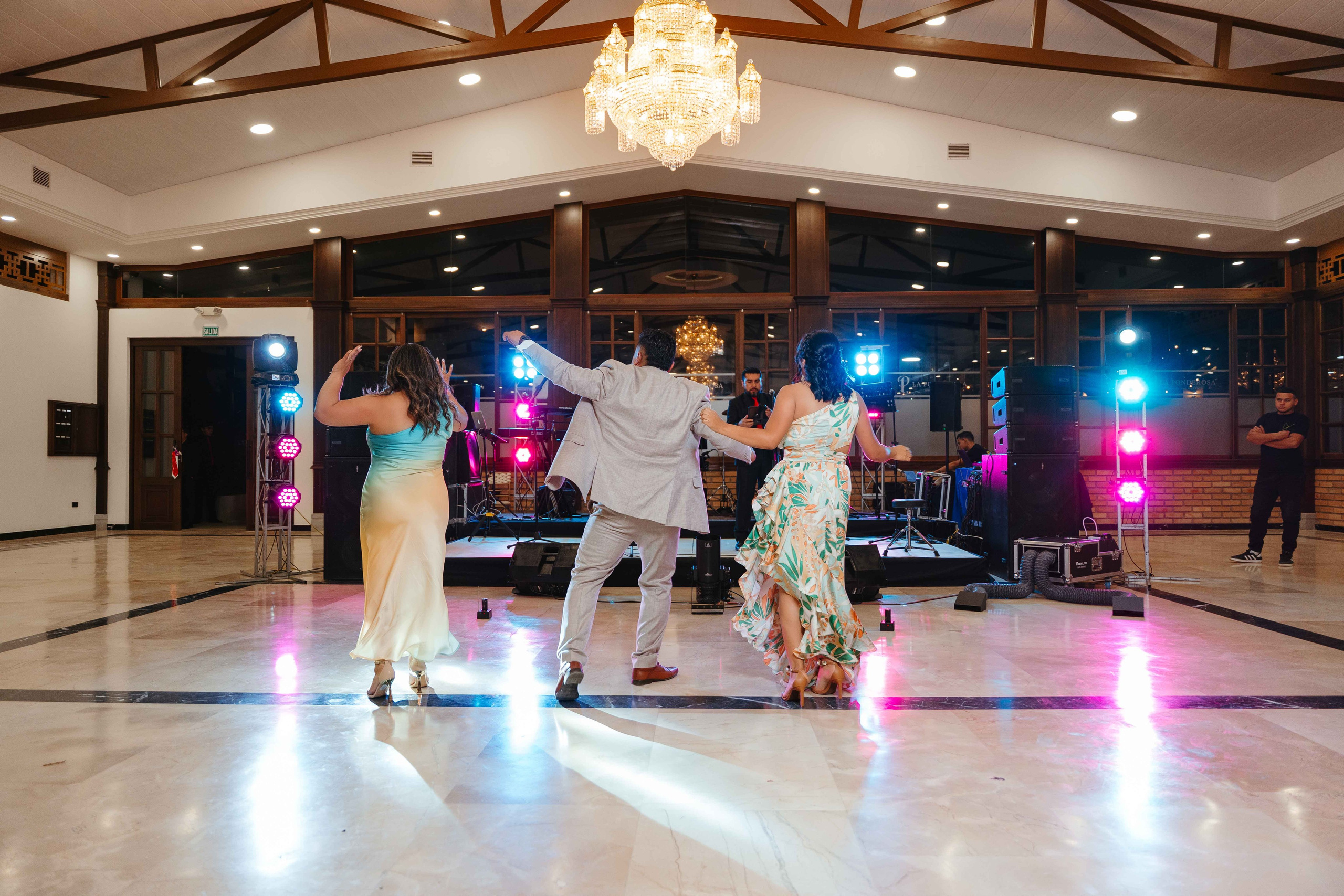 Karol y Jairon. Fotógrafo de bodas en Loja Ecuador | Piero Alvarez PH