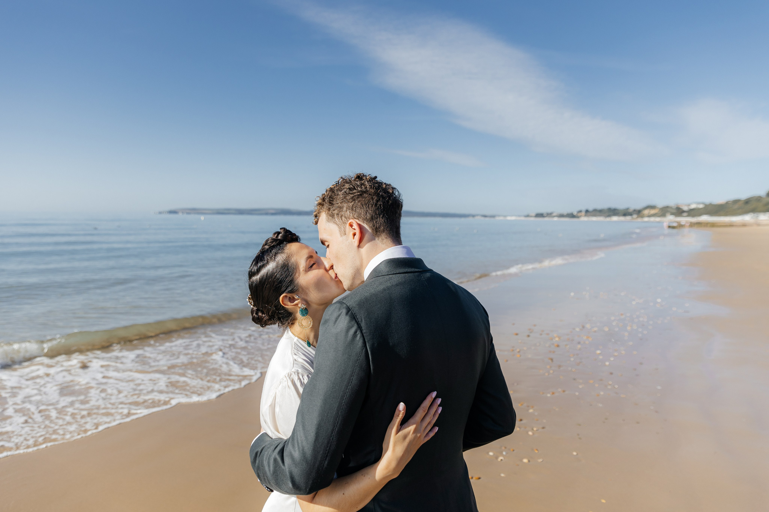 Alejandra & Jason. Bournemouth Highcliff Marriott Hotel. Timeless Wedding & Events Photography. Based in London, working across Europe