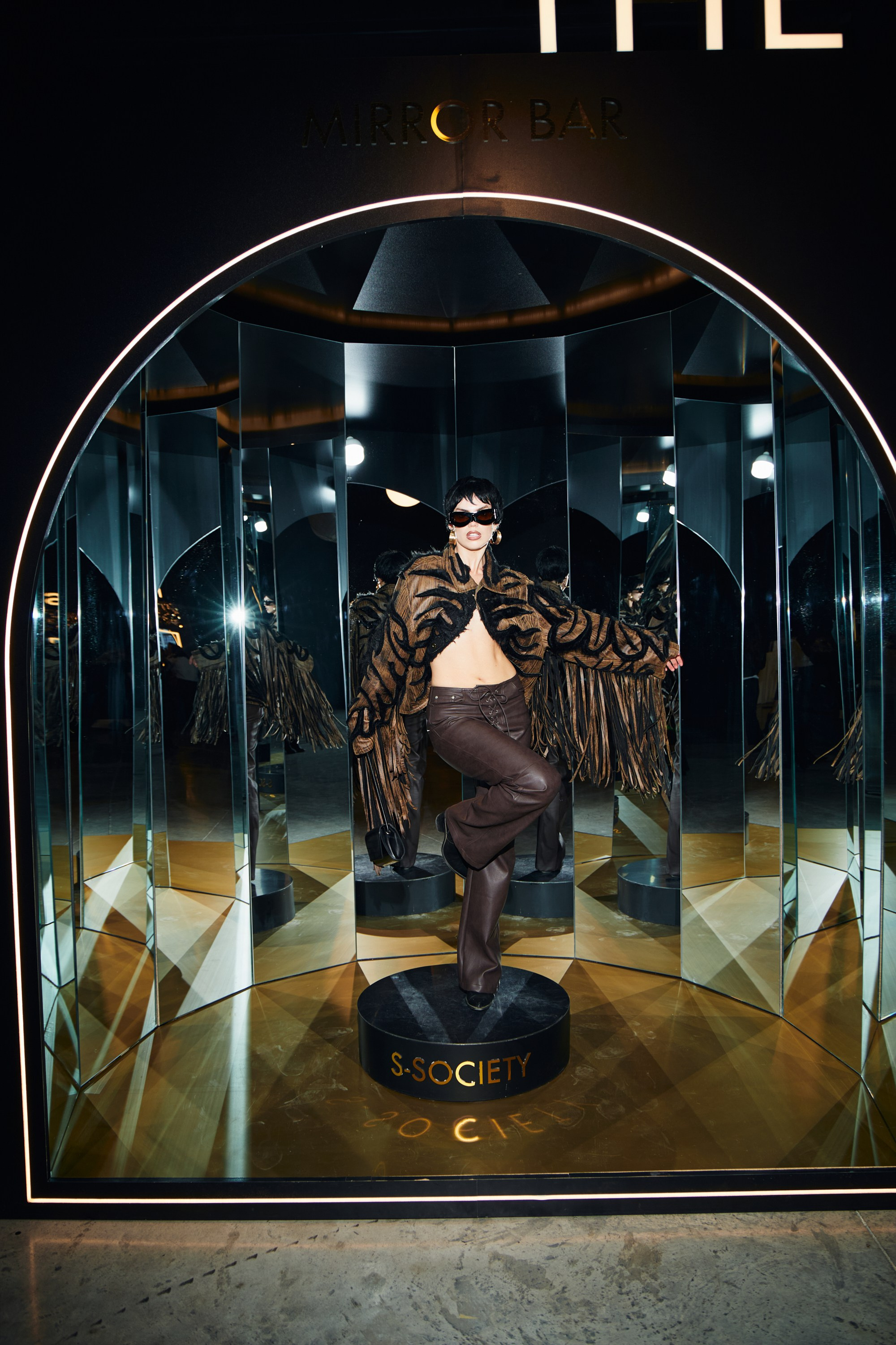 Индивидуальная съёмка в Тбилиси на MB Fashion Week. Фотограф Тбилиси — Мамука | Портреты, Контент, Бизнес-съёмки