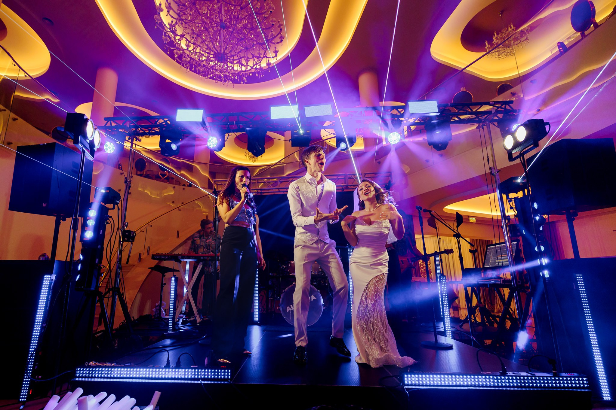 Sandra & Andrei. Wedding Photographer in Bucharest — Manu Ivanciu