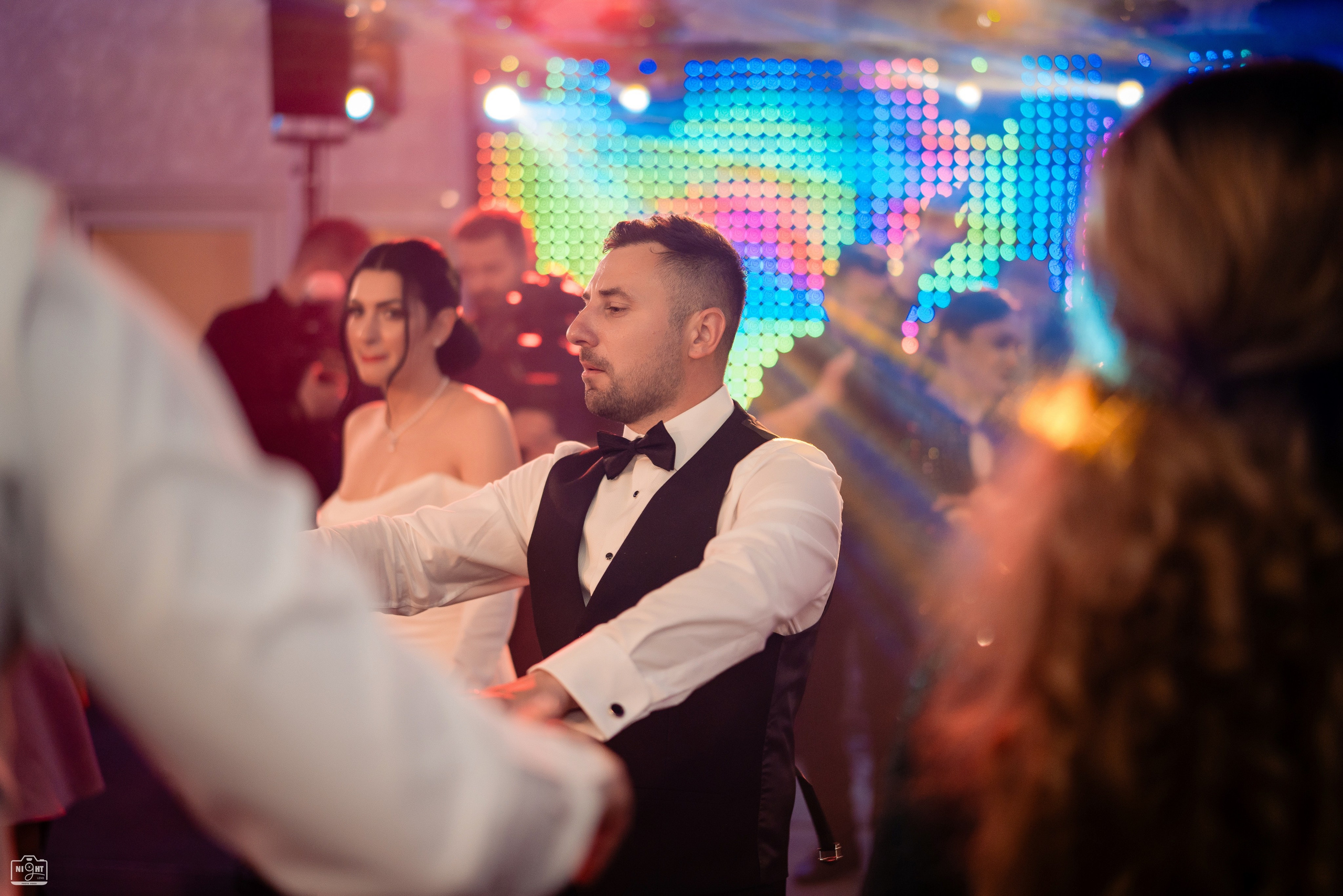 Iulian Arsinte | Fotograf de Nunta | R+E. Iulian Arsinte - Fotograf de Nunta - Neamt, Bacau, Suceava, Iasi