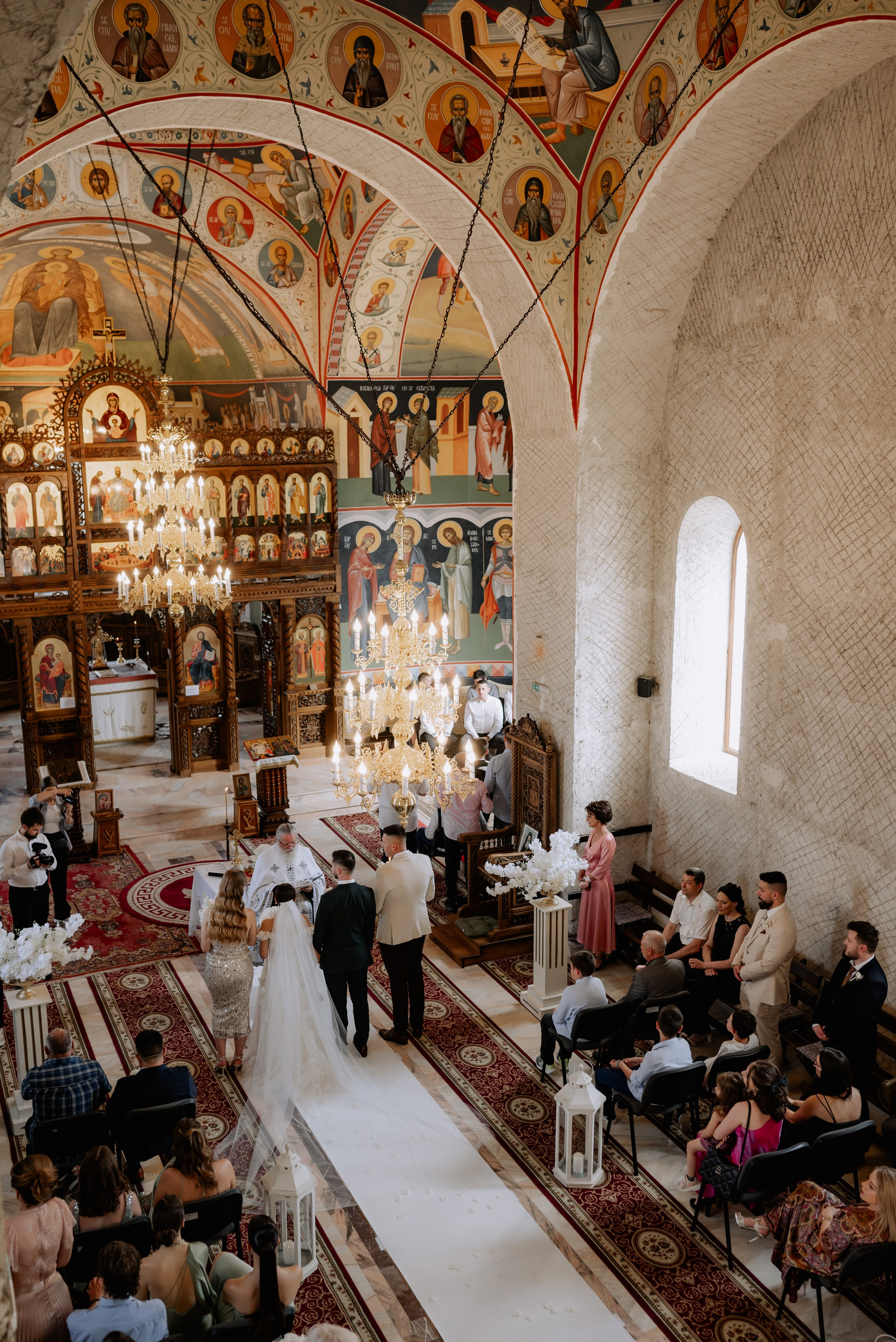 Nunta la Hotel Capitol Iasi. Proud Vision Weddings | Wedding Photography & Film — Servicii profesionale Foto Video Nunta Iasi