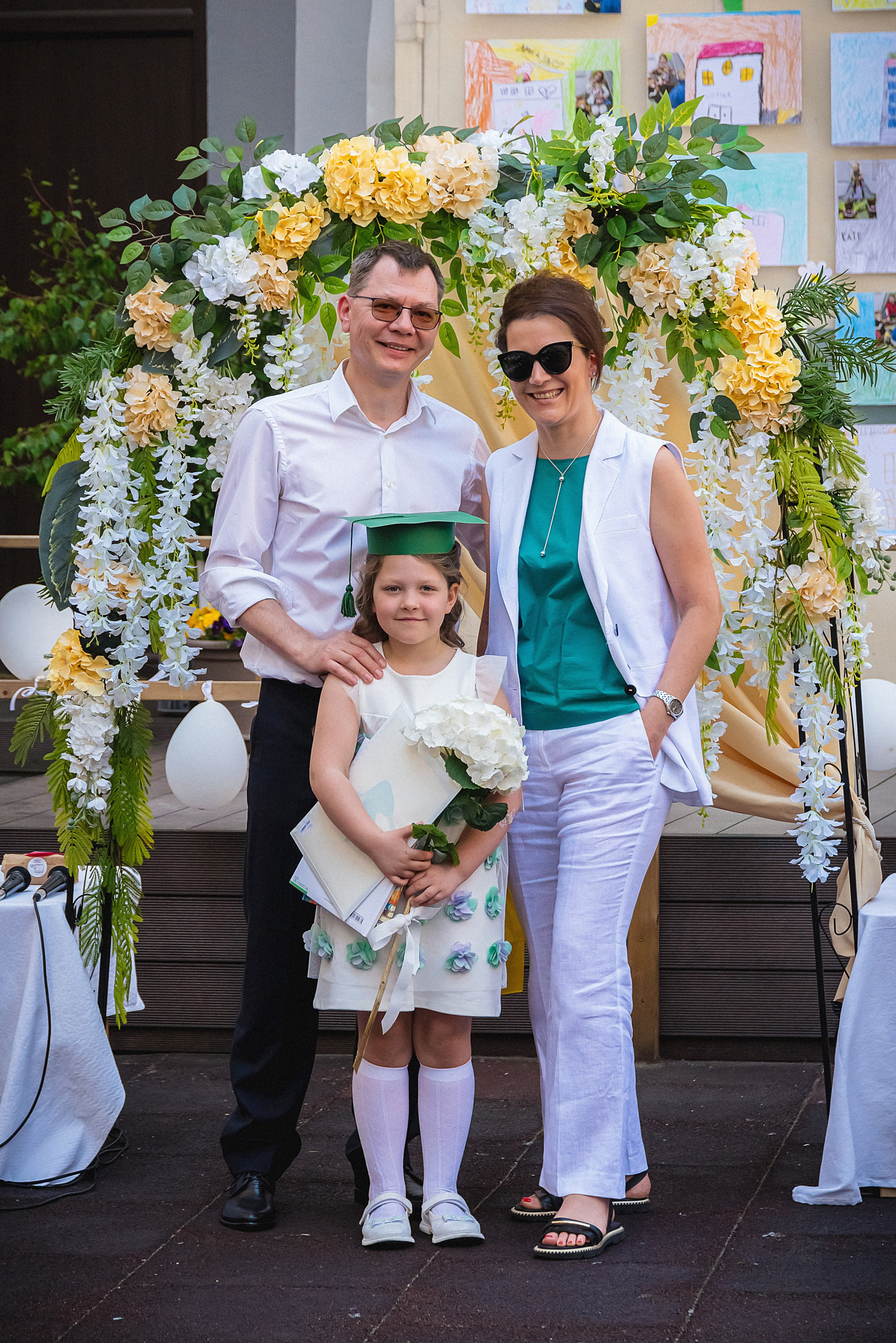 Zīles Skolas Izlaidums. Fotogrāfs Rīgā. Gīmenes, individuālās un dažādu produktu fotosesijas