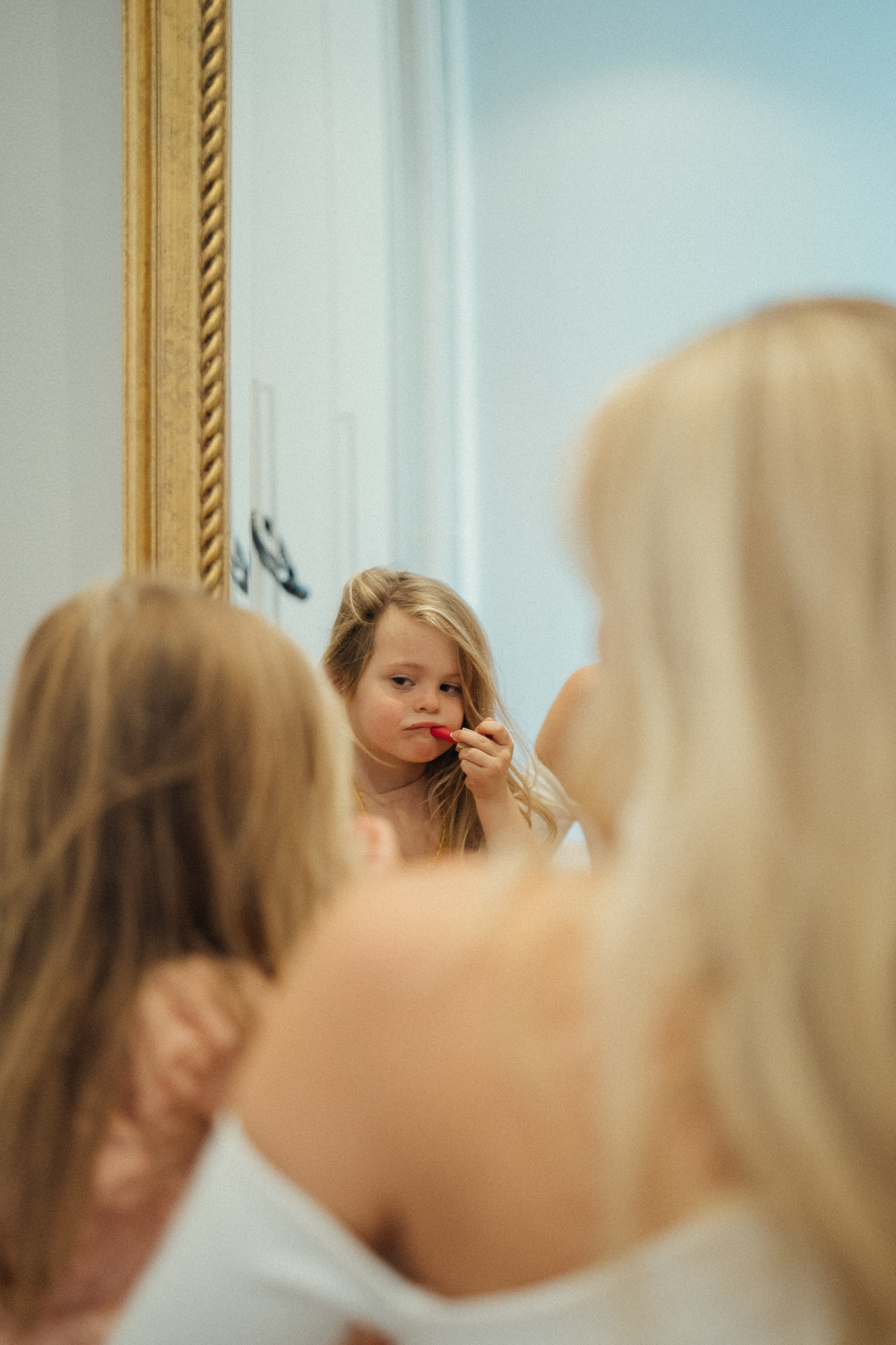 L&H. Wedding and potrait photographer in Helsinki Vickan O