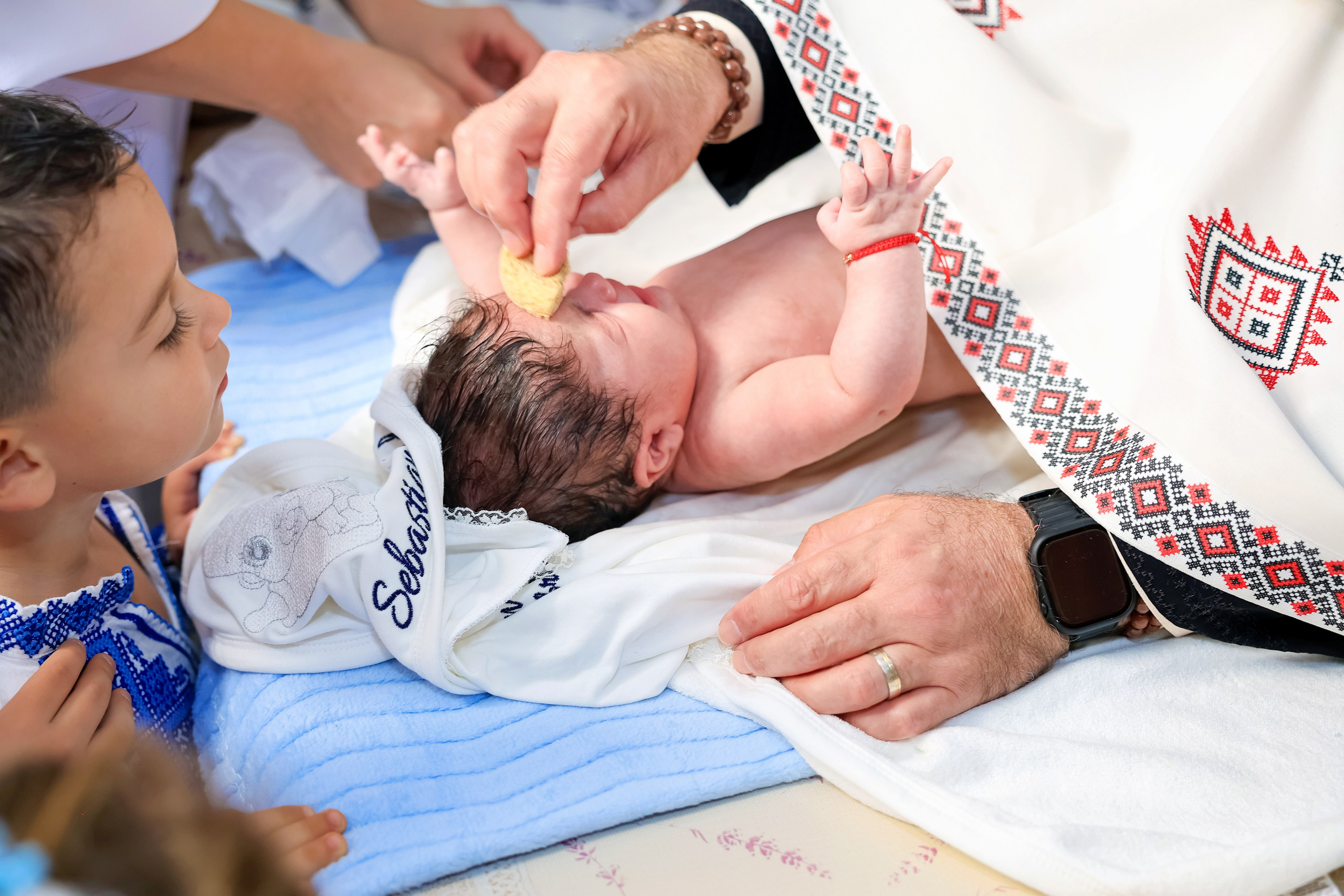 Andrei Sebastian. Moments By Gub