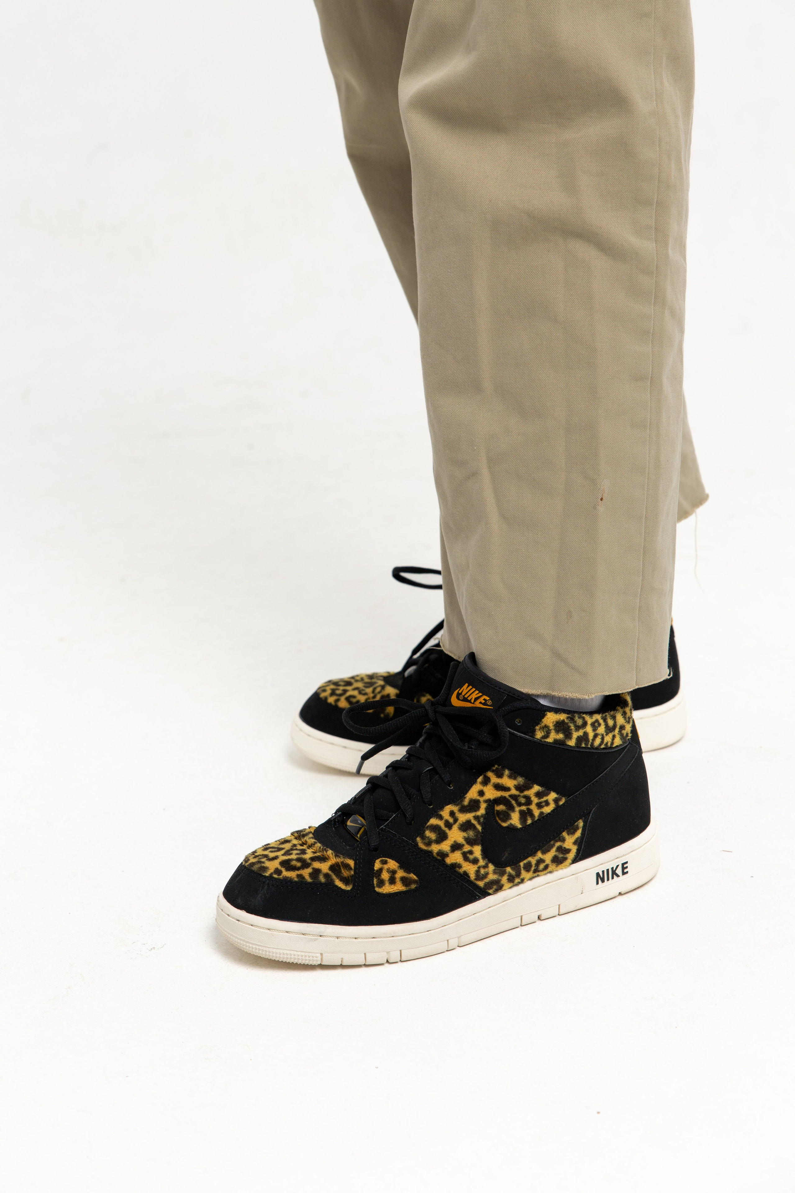 Davran. Thrift shop. Photographer Vladmir Gladkov