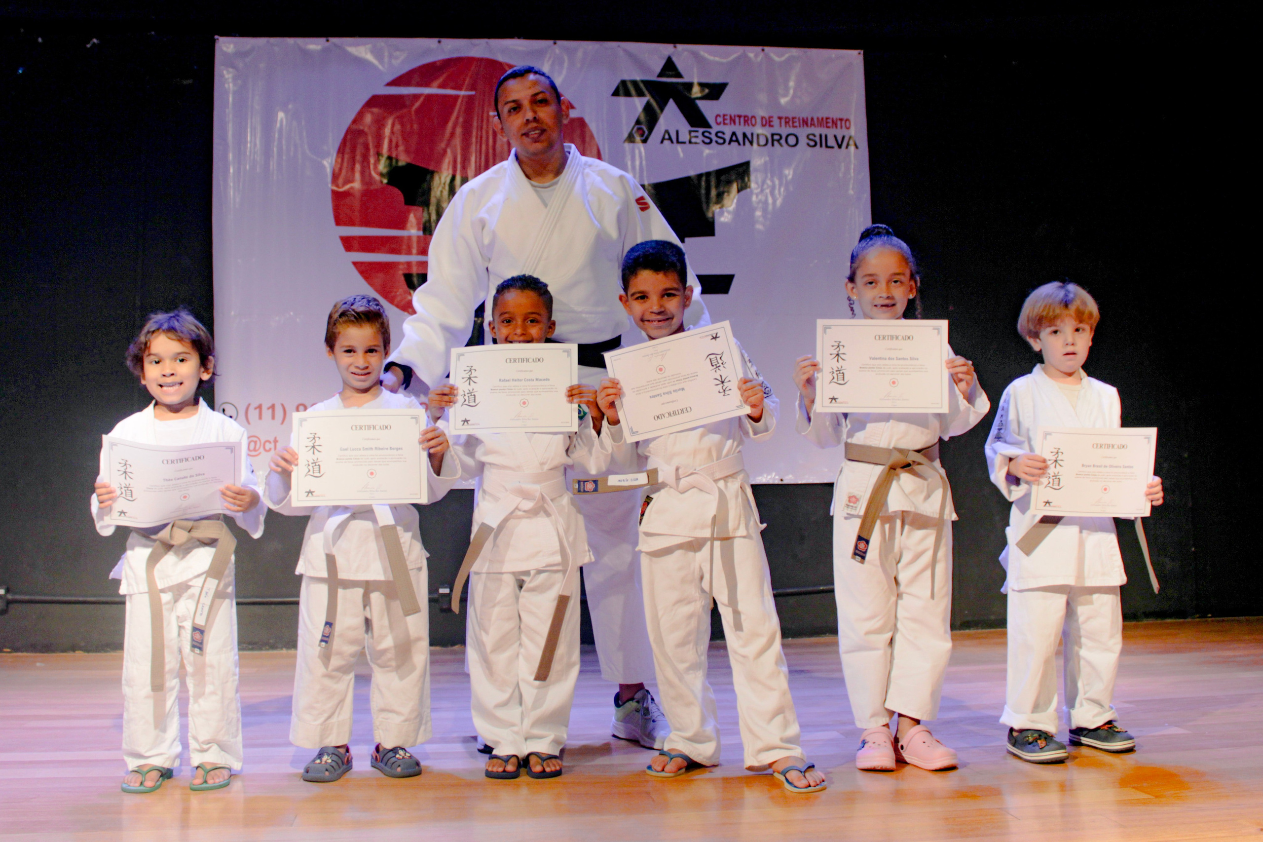 Troca de Faixa — CT Alessandro Silva. Valkyestudio