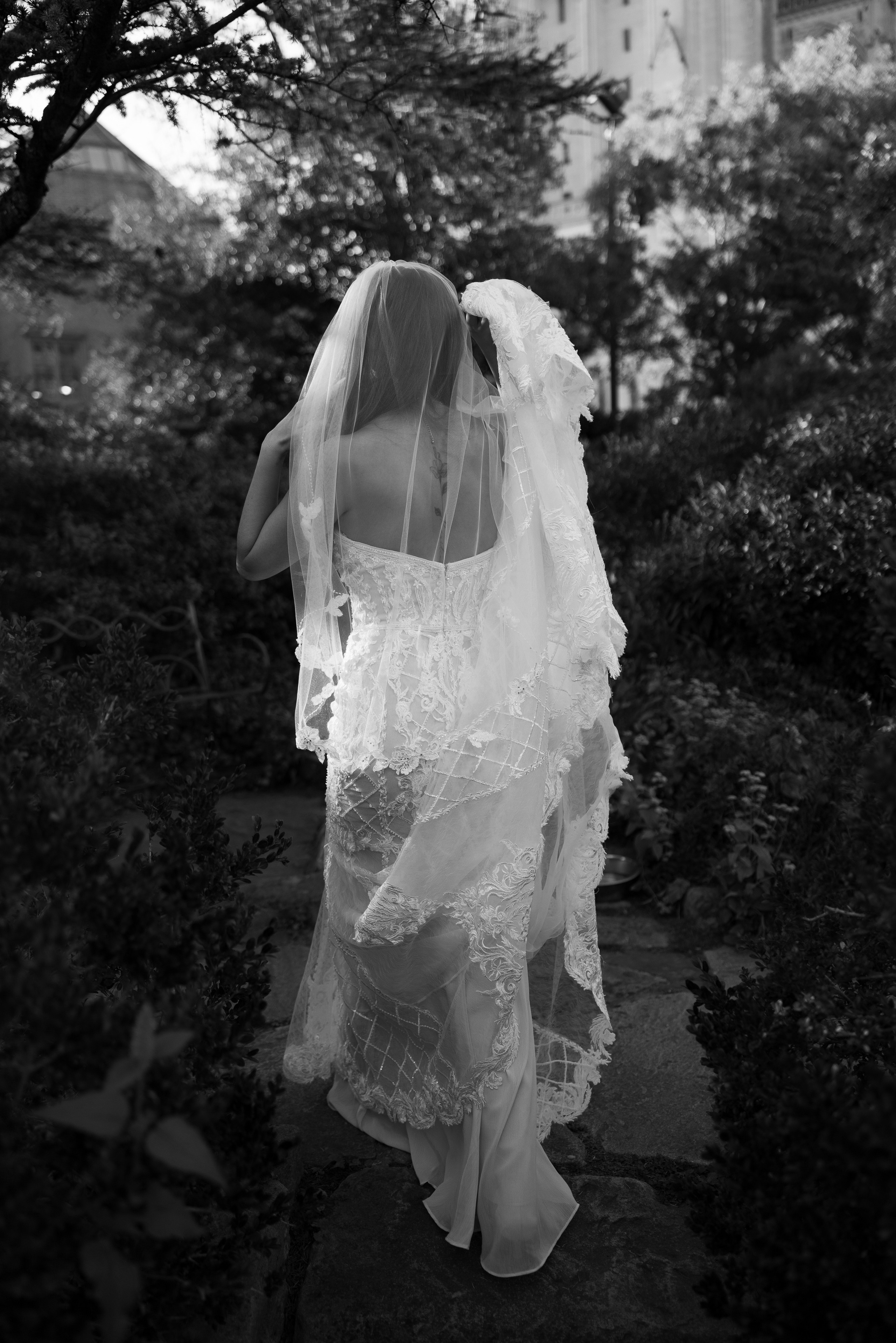 Nina and Arjun. Intimate Elopement in Washington DC. Photographer Anastasia Nagibina