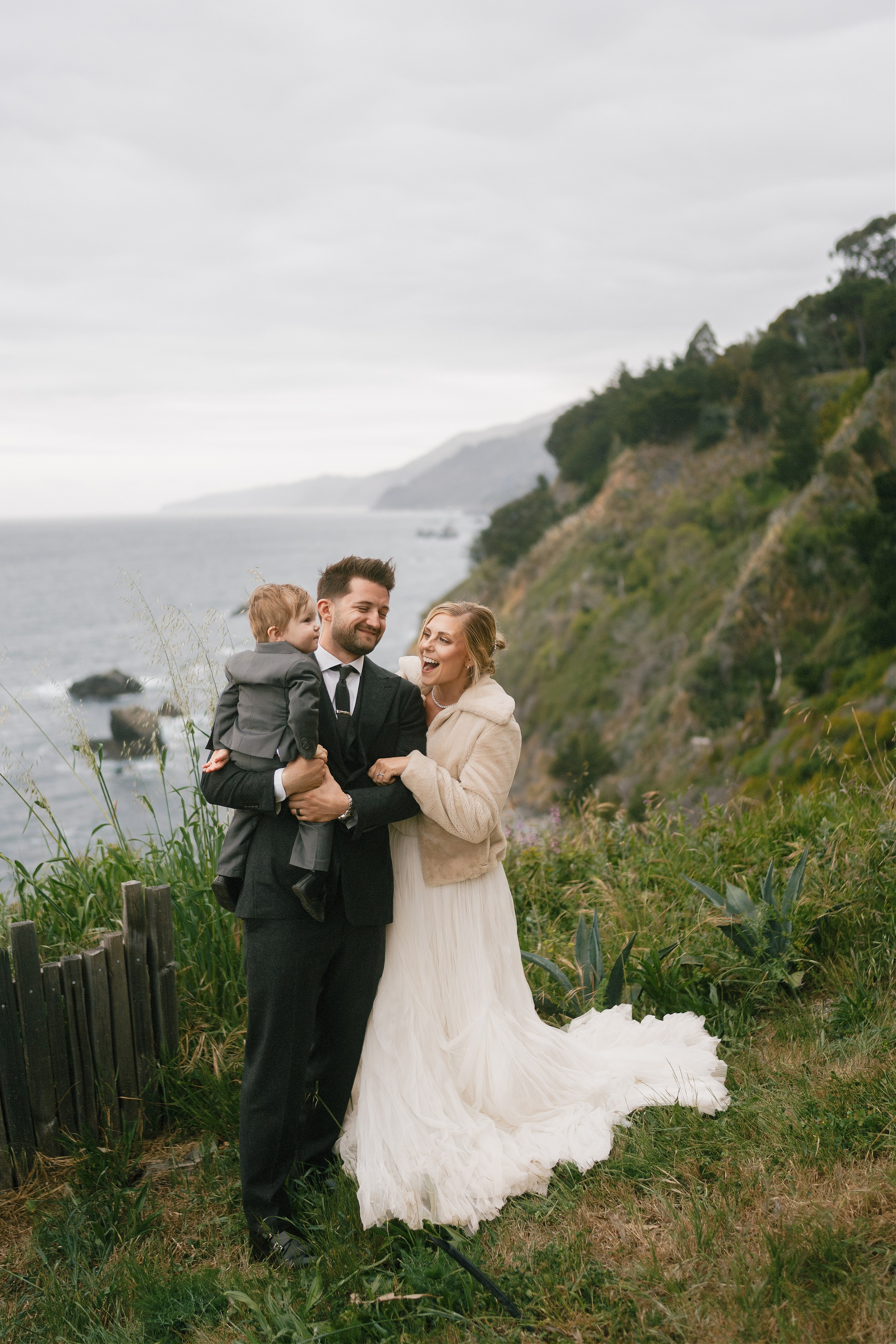 Wedding photographer Big Sur. Wedding Photography & Videography Team in California, Los Angeles, San Francisco, San Diego and Travel