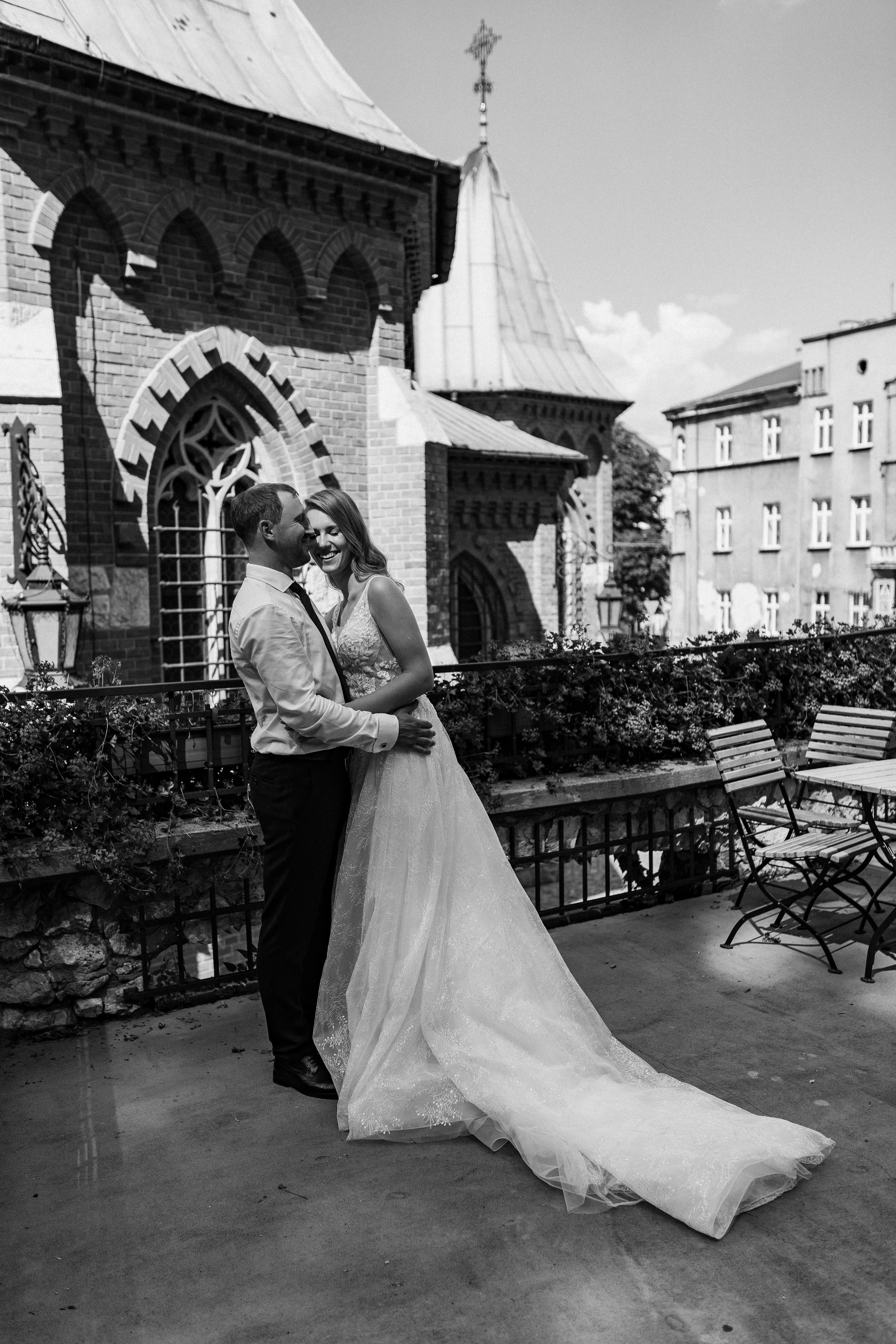 Valeria & Vitaliy. Ziyad Restaurant. 2024. Fotograf ślubny i rodzinny w Krakowie Yana Klymova