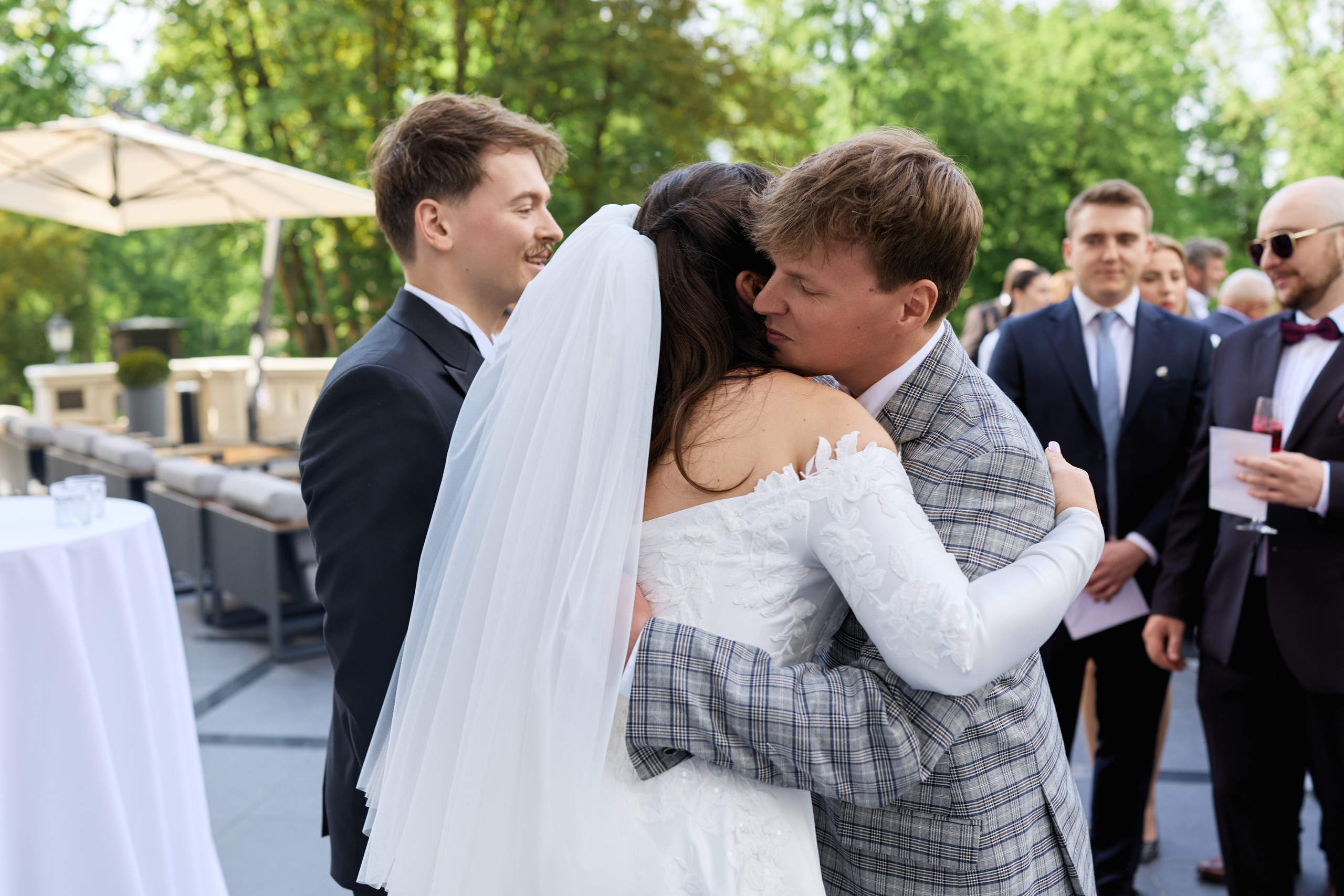 Wiktoria & Kacper. Pałac Goetz. Fotograf ślubny i rodzinny w Krakowie Yana Klymova