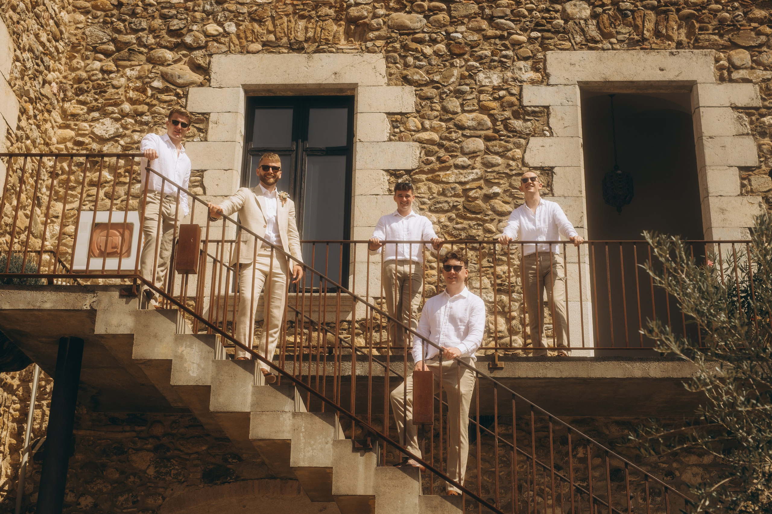 Lauren & Jamie. Hotel Castell d’Emporda. Paola fotógrafo / videografo de bodas en Barcelona