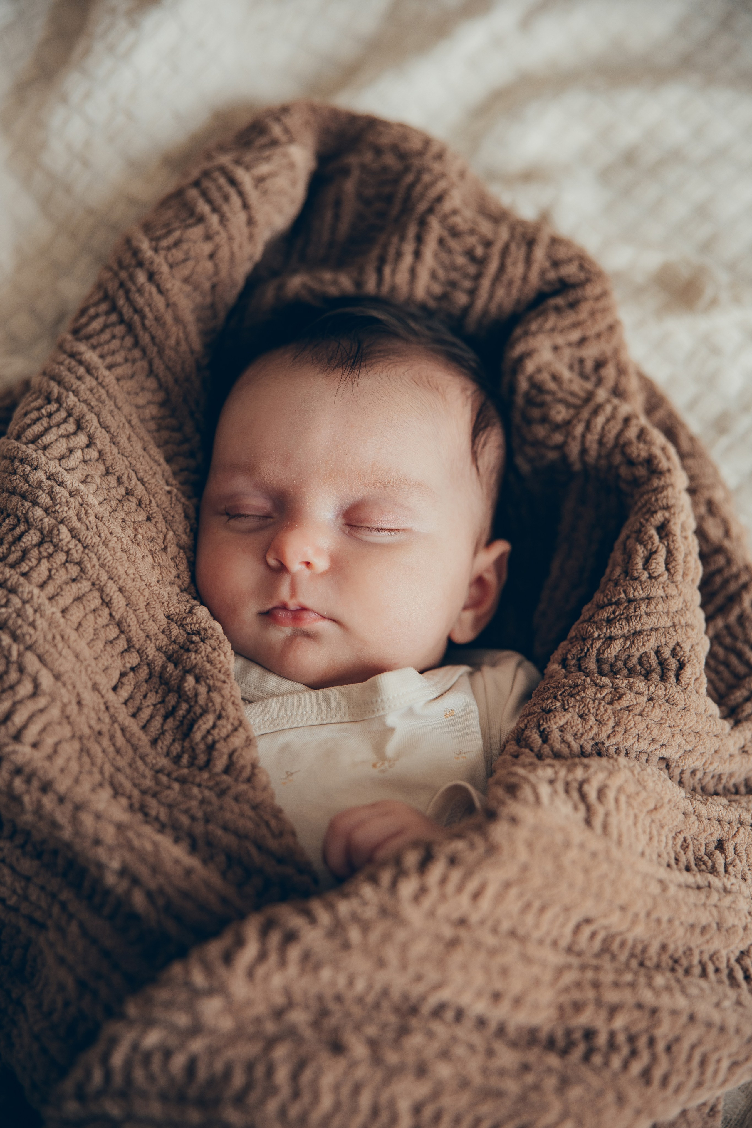 In-Home Baby Photoshoot. Family and children’s photographer and videographer in Chicago