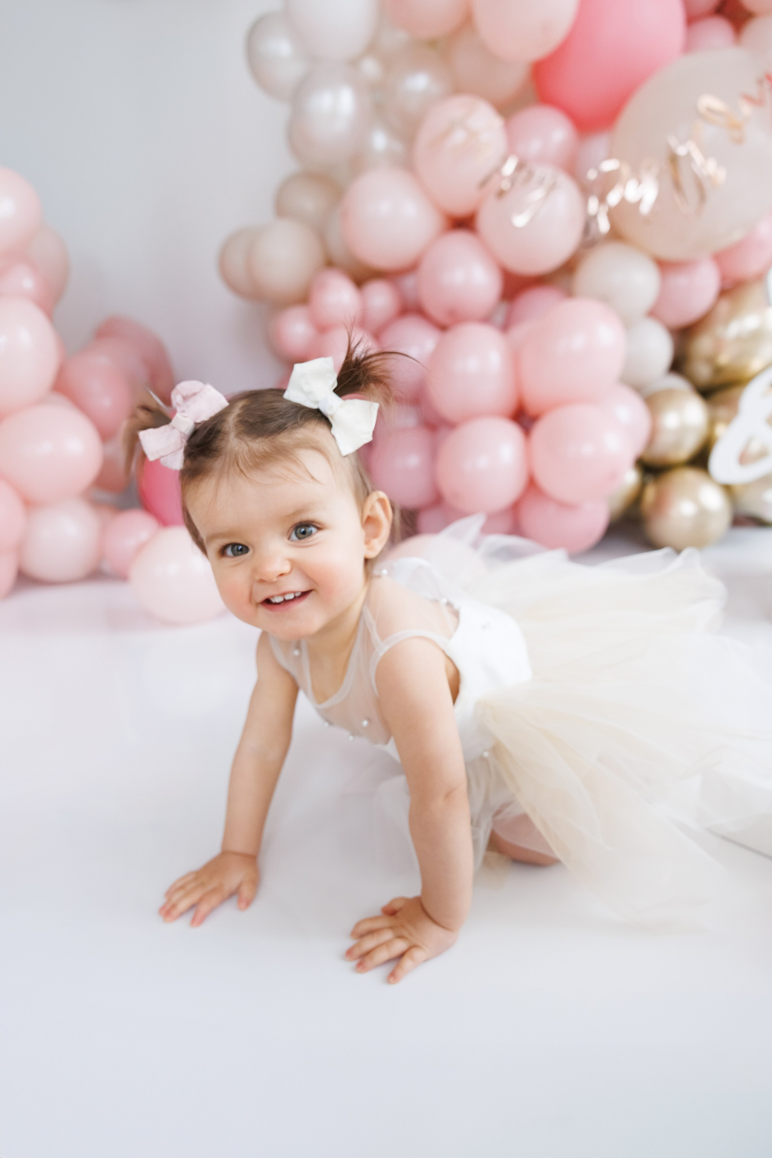 Smash cake. Фотограф Ирина Йотова