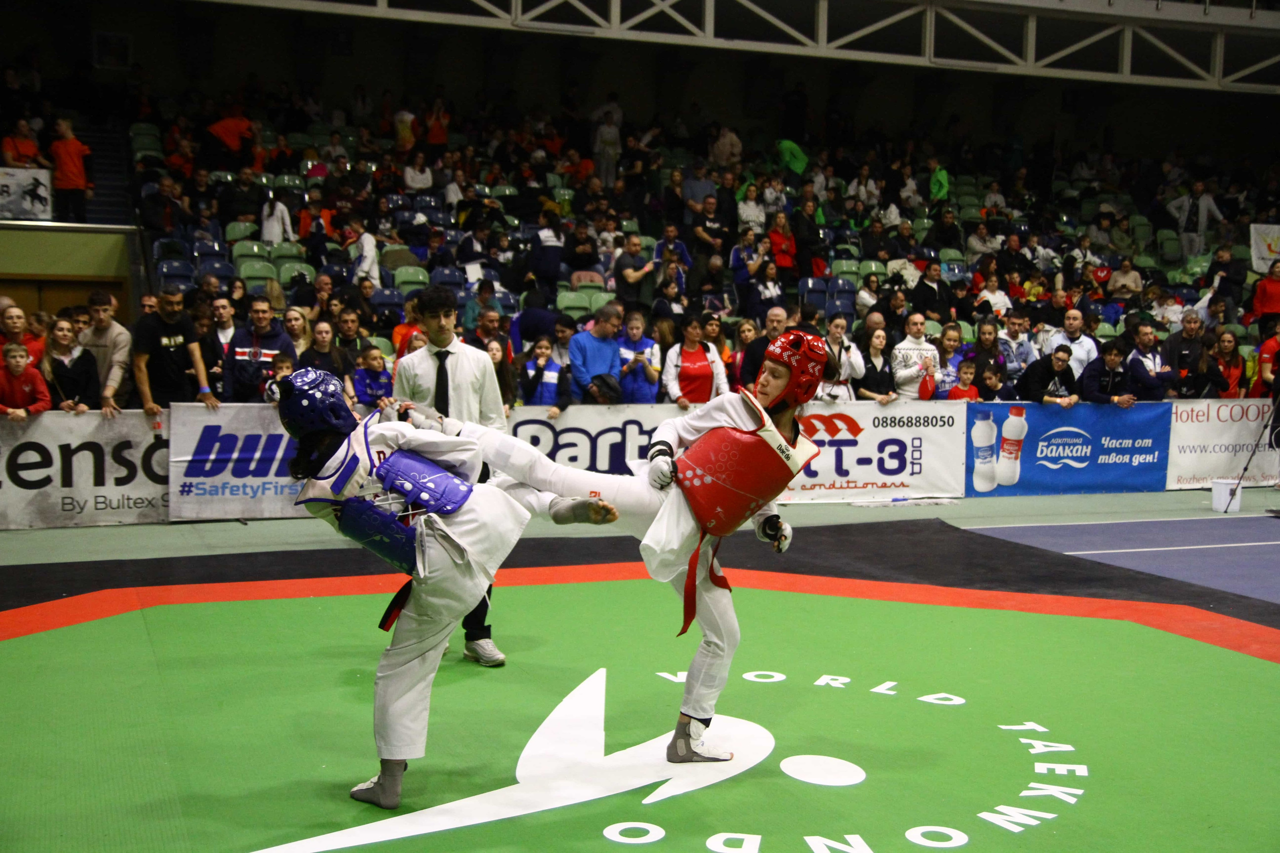 2025-02-02, ТАЕКУОНДО, Държавно Първенство, Пловдив. СПОРТНА ФОТОГРАФИЯ | ПОРТРЕТНА | РЕПОРТАЖНА