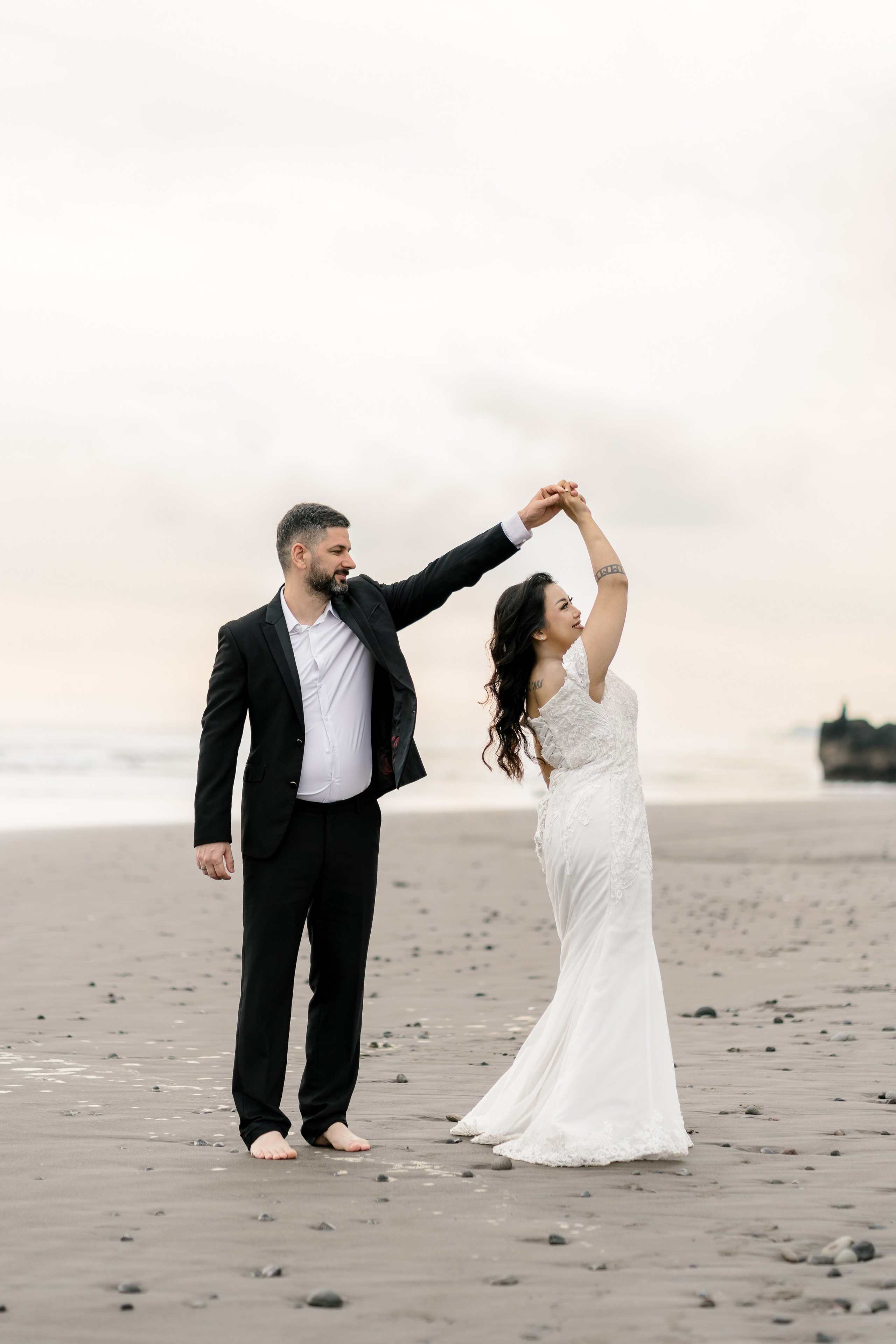 Honeymoon Photoshoot in Bali. Female Photographer in Bali