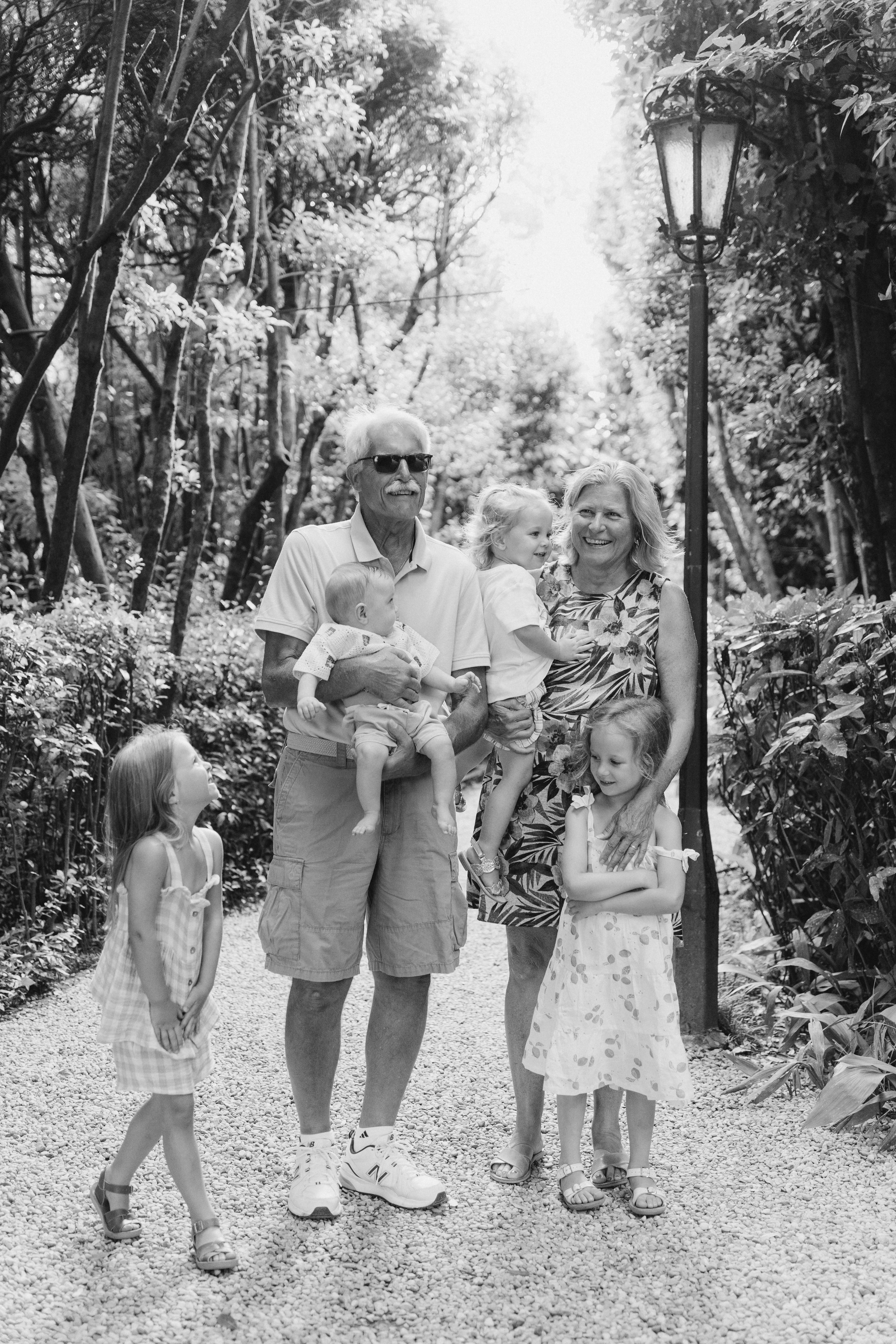 Family moments in Como Lake. PHOTOGRAPHER IN ITALY