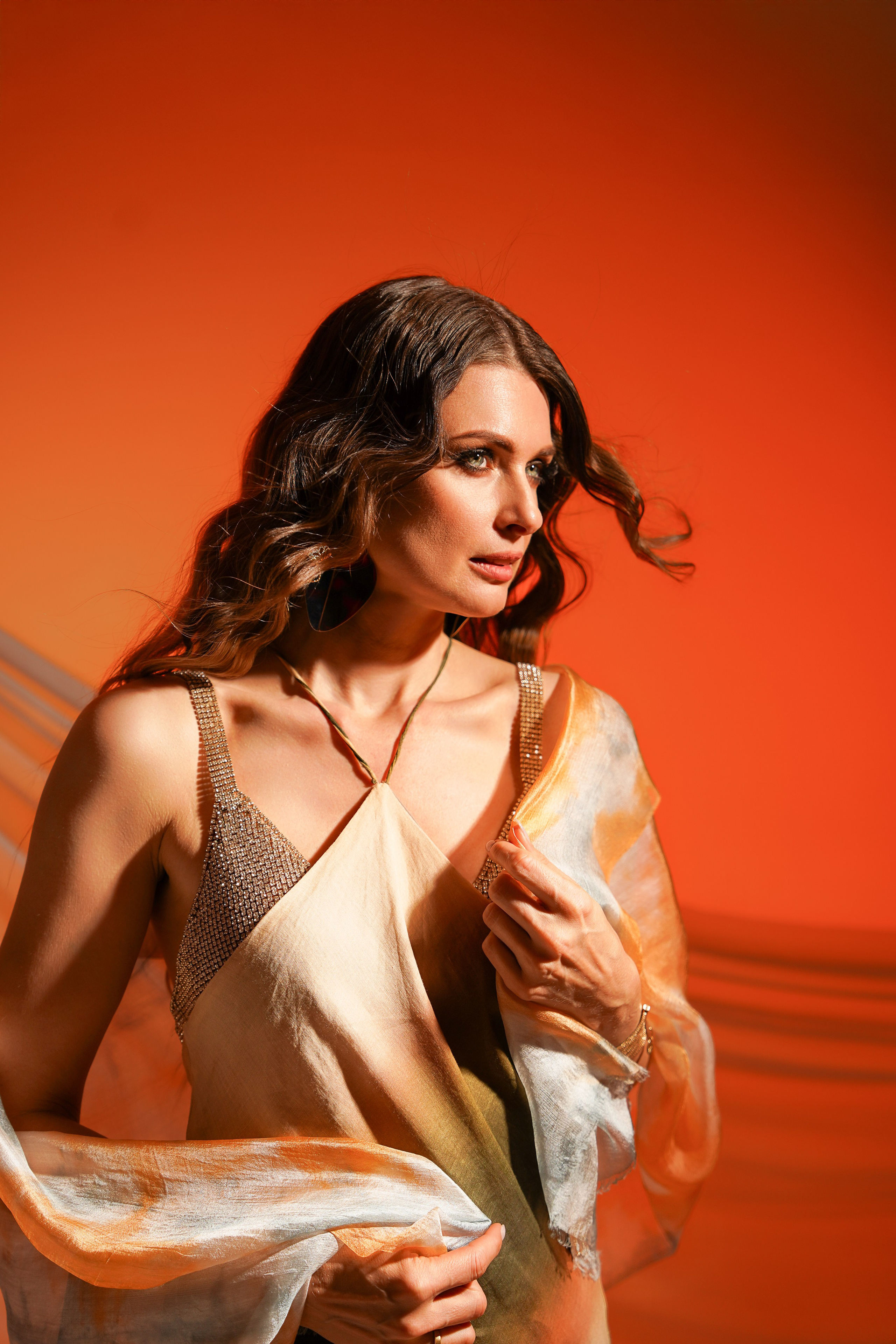 Фотосессия в Токио в стиле фильма «Дюна» — атмосферные студийные кадры. Фотограф в Токио Япония