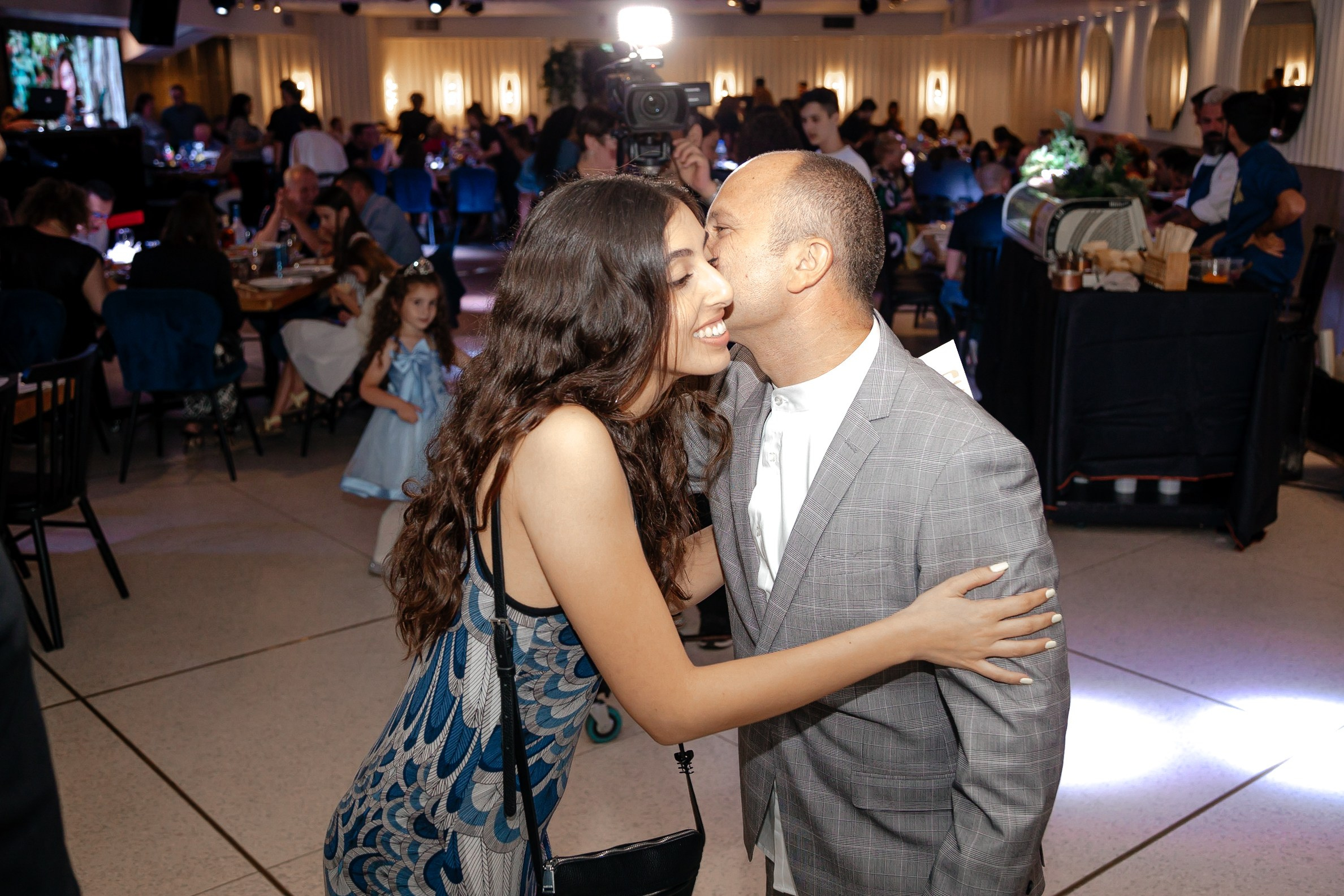 אולם תבור, בת מצווה ליאן. Home