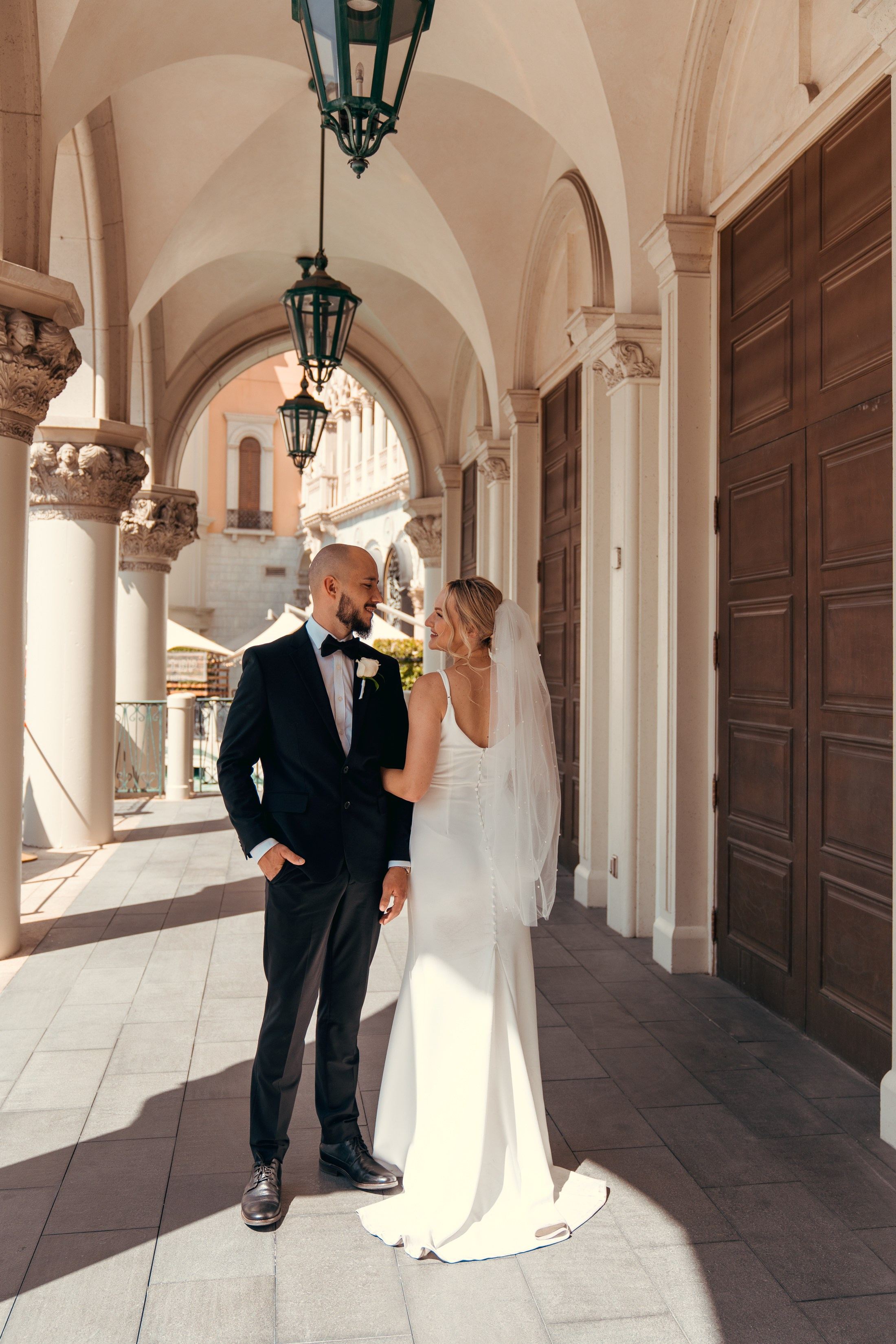 Oksana&Ivan. Wedding & elopement photographer Viktoriya Kravtsov. Las Vegas
