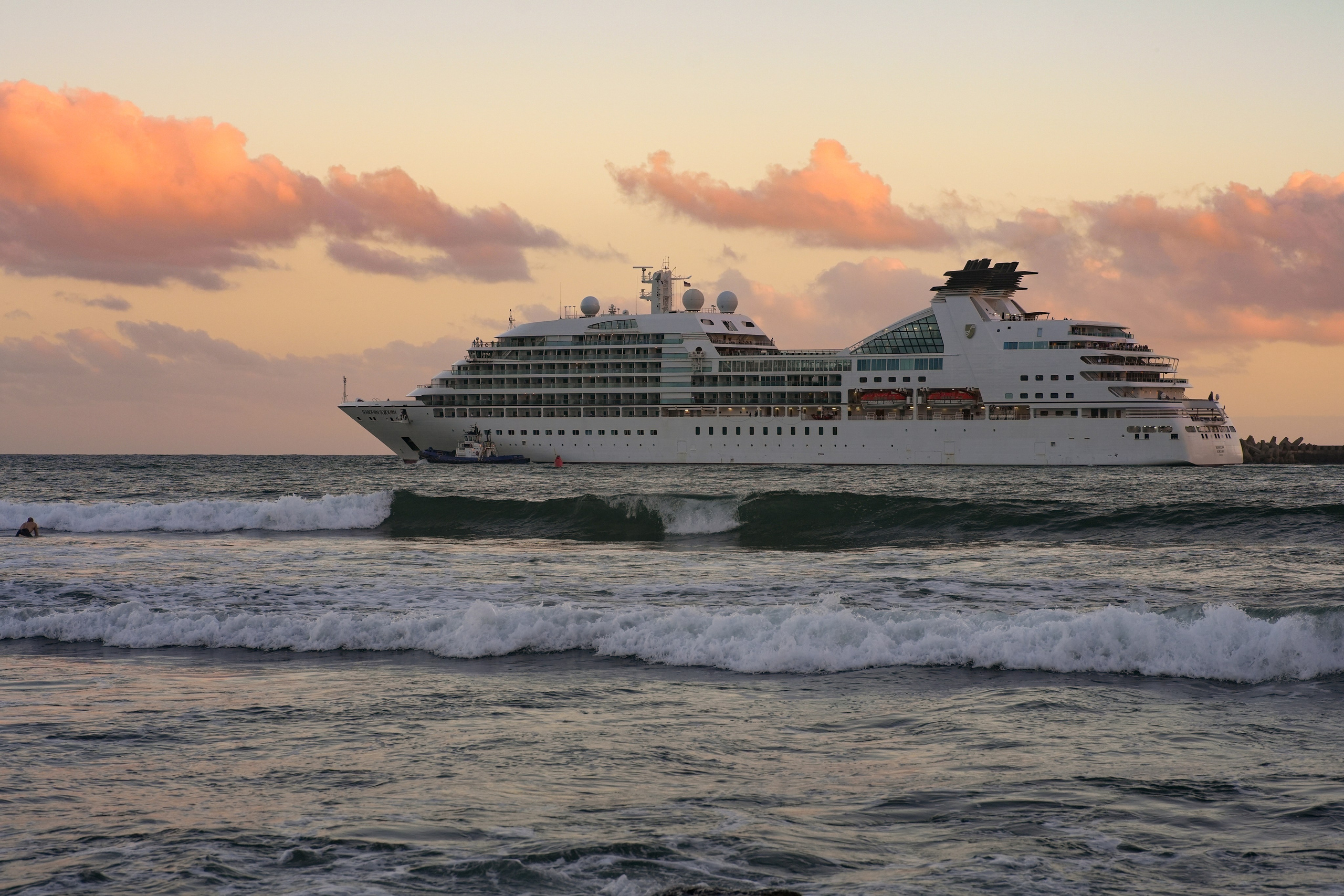 SHIPS. Awards winning photographer in Kauai, Hawaii