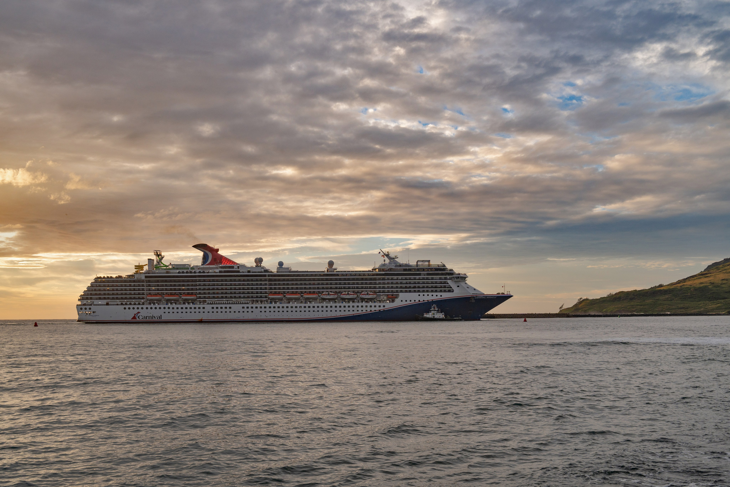 SHIPS. Awards winning photographer in Kauai, Hawaii