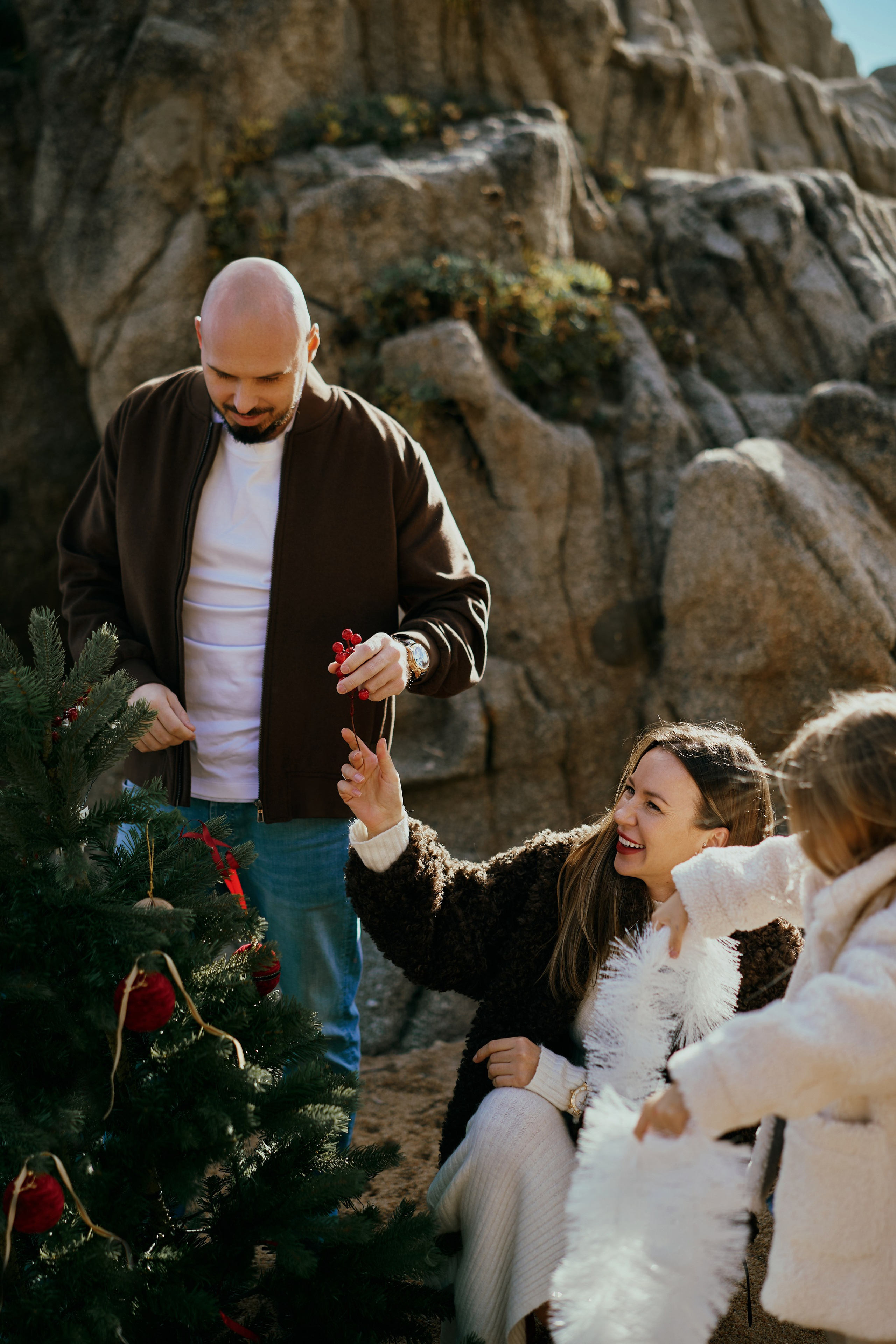 Елка на пляже. Веселая компания. Фотограф в Барселоне Жанна Захарченко