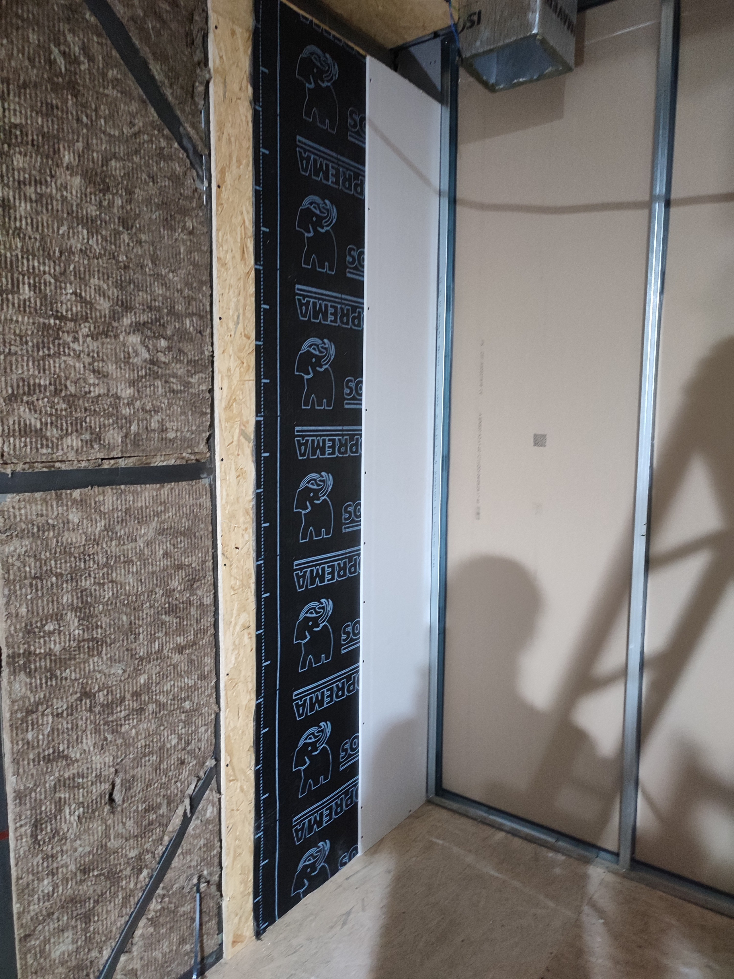 Proyectos. Reformas integrales de pisos, baños y cocinas con aislamiento acústico en Barcelona | B22 Reforma