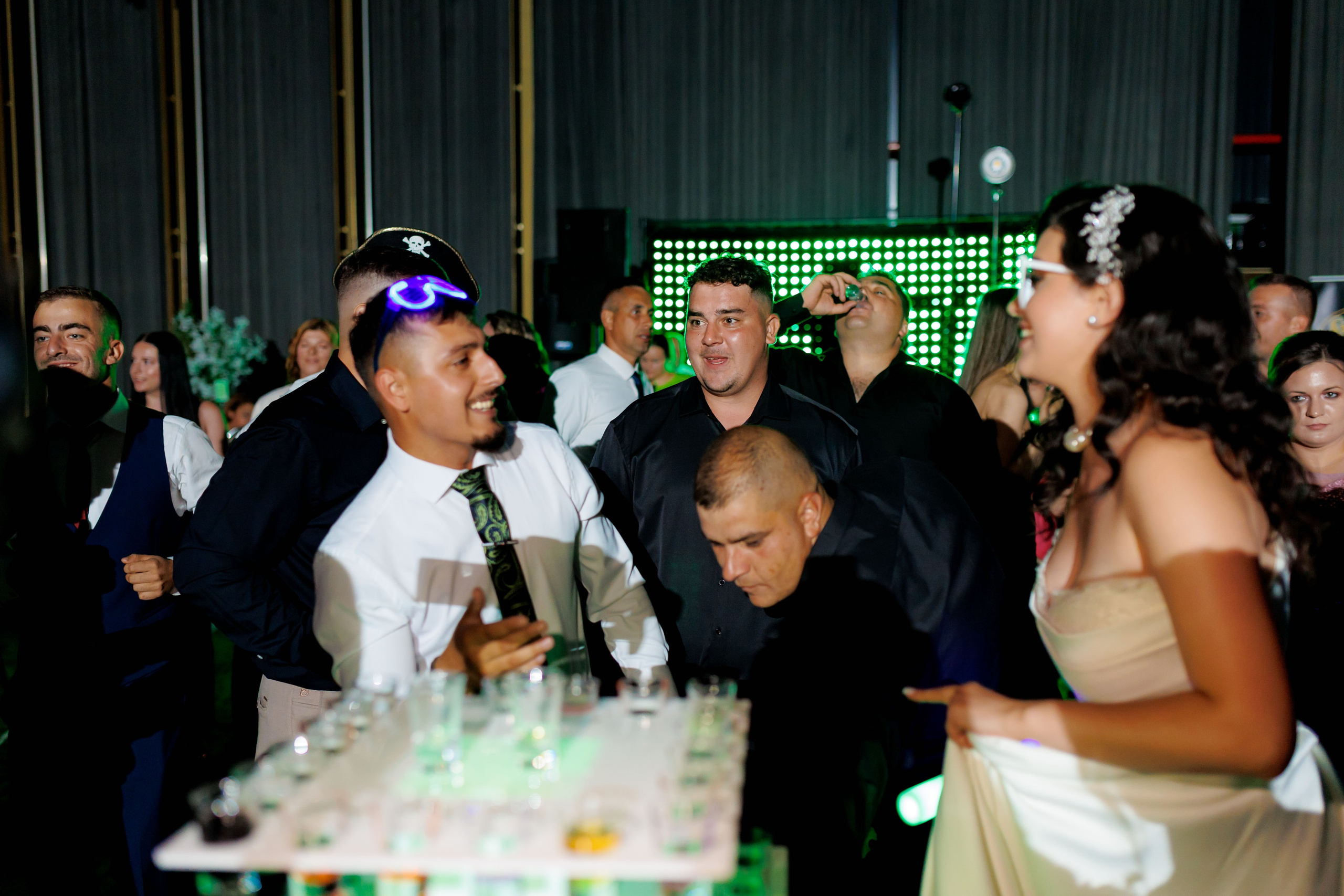 Nunta Nicoleta & Răzvan | Fotografie & Videografie Profesională. Servicii foto-video profesionale, pentru momente de neuitat