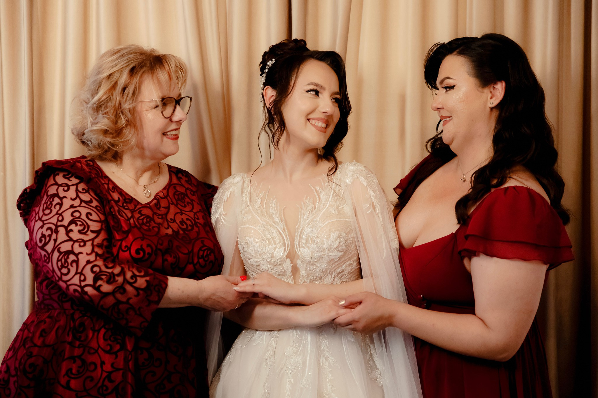 Ioana & Ionuț | Nuntă de poveste la Păstrăvăria Poiana din Mălini județul Suceava. Servicii foto-video profesionale, pentru momente de neuitat